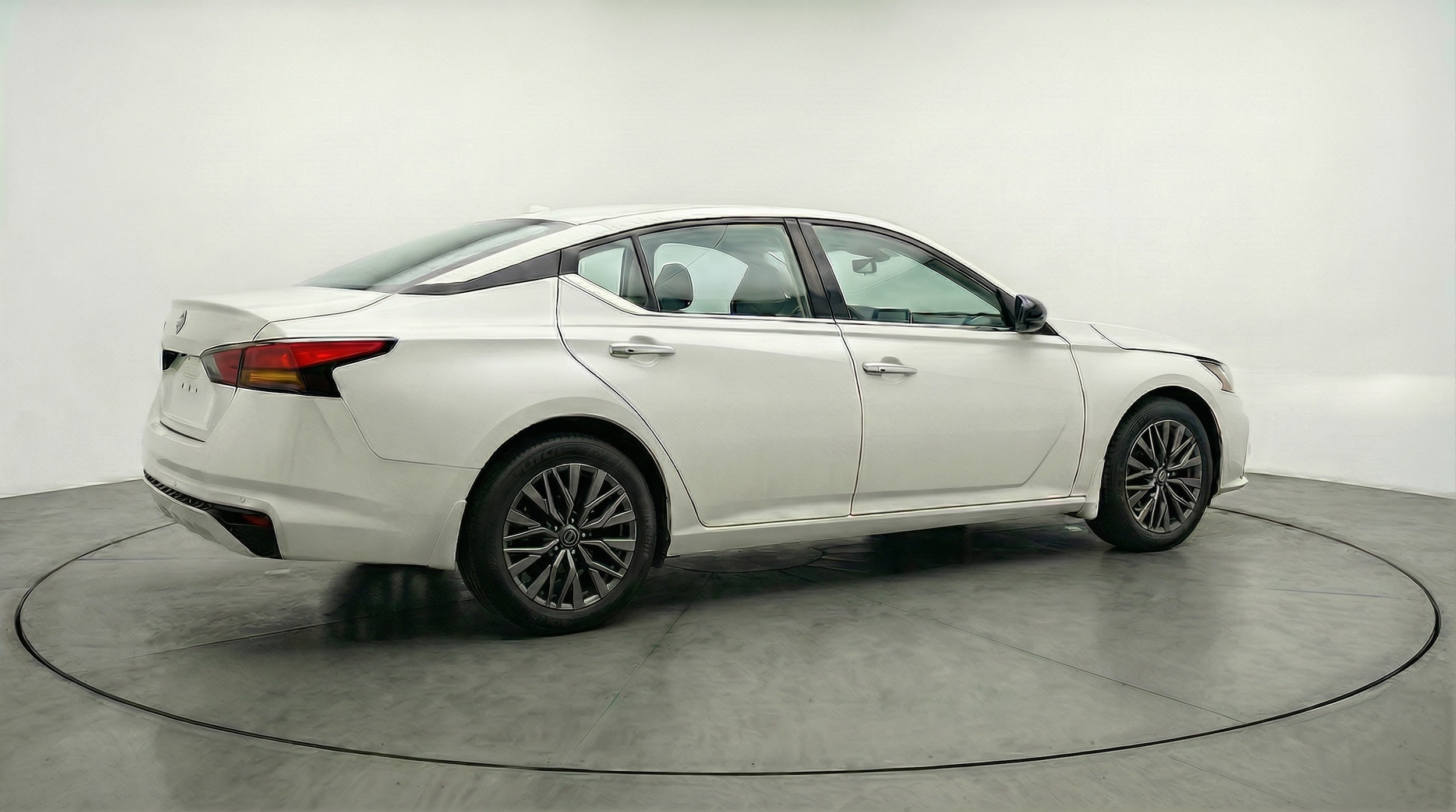 Thumbnail: 2025 Nissan Altima - 7