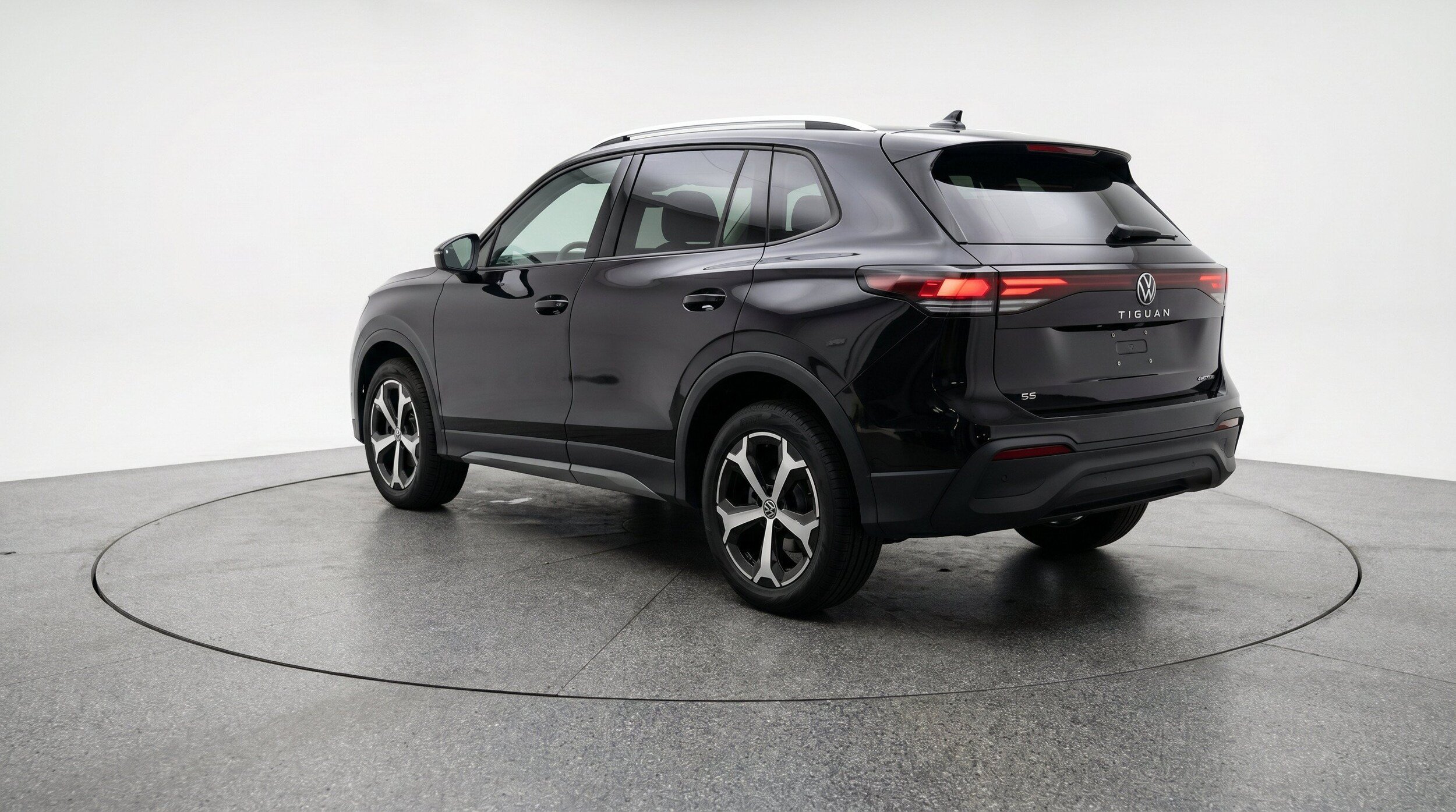 Thumbnail: 2026 Volkswagen Tiguan - 6