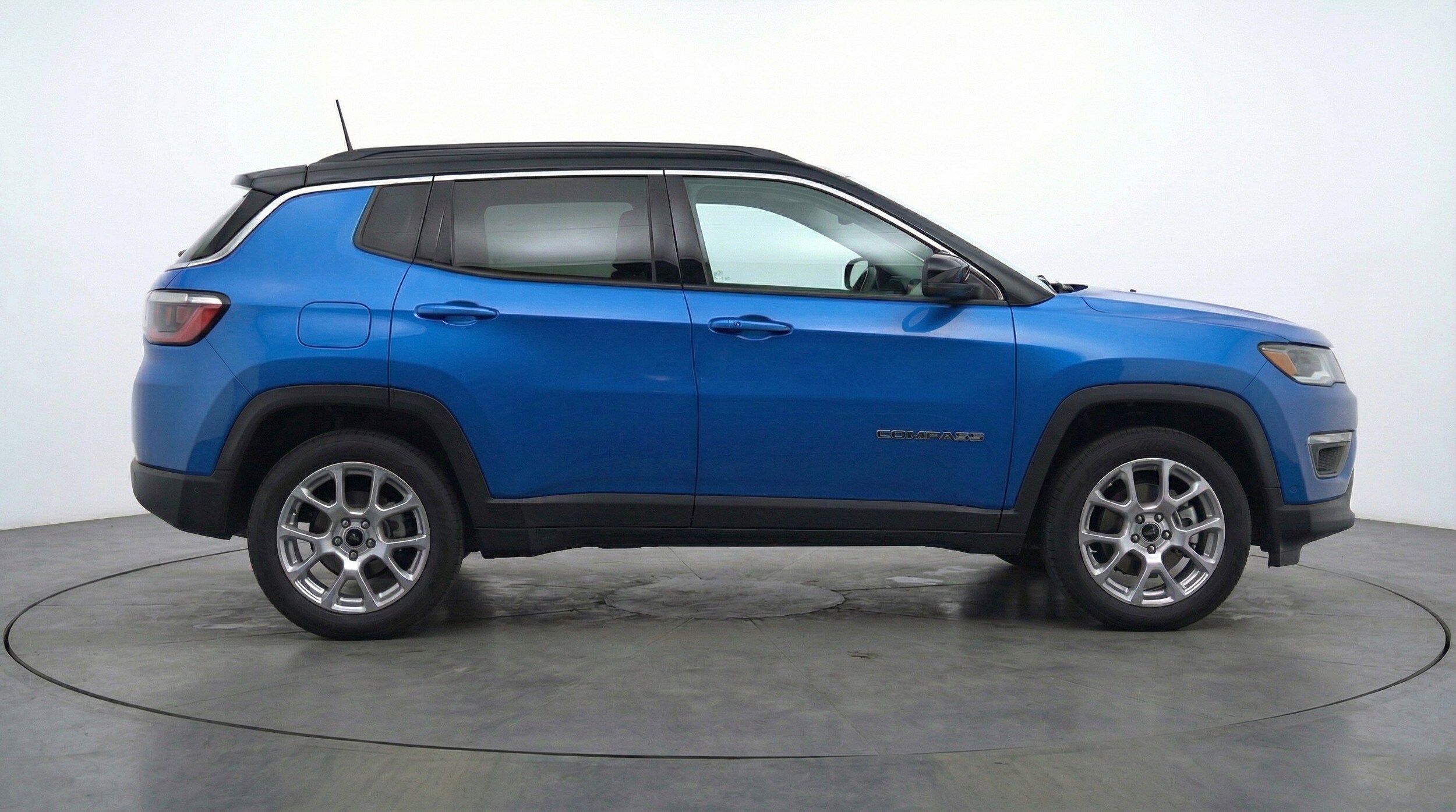 Thumbnail: 2025 Jeep Compass - 9