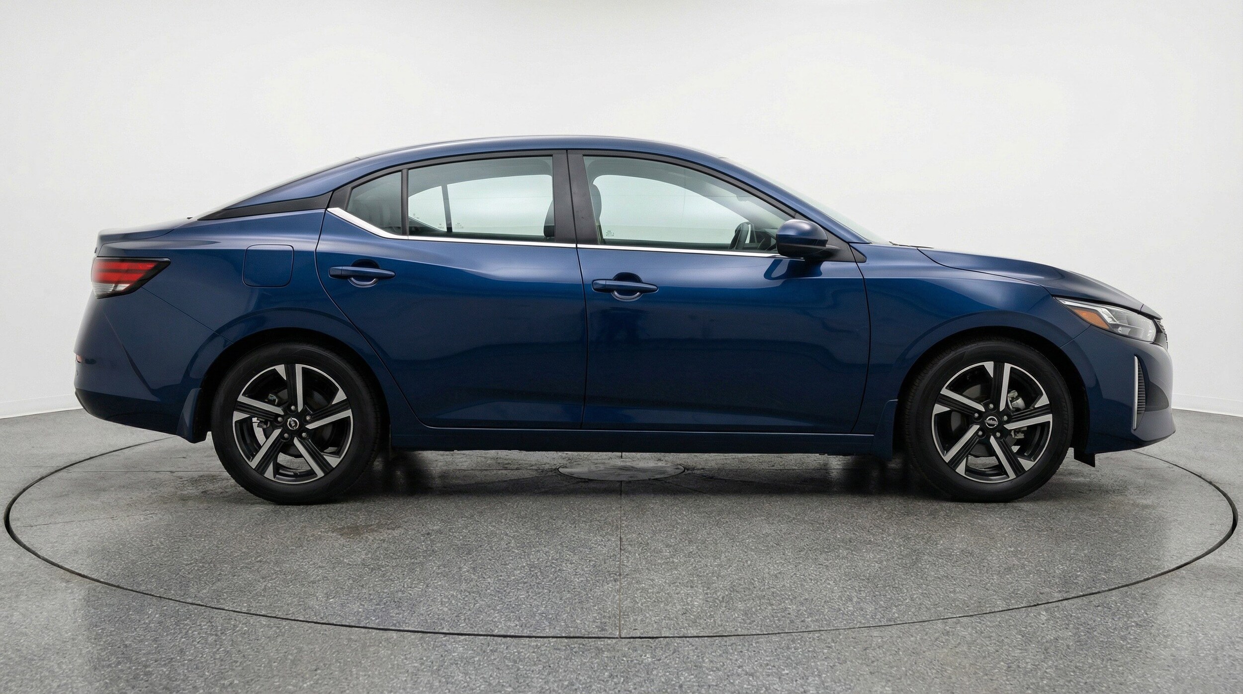 Thumbnail: 2025 Nissan Sentra - 9