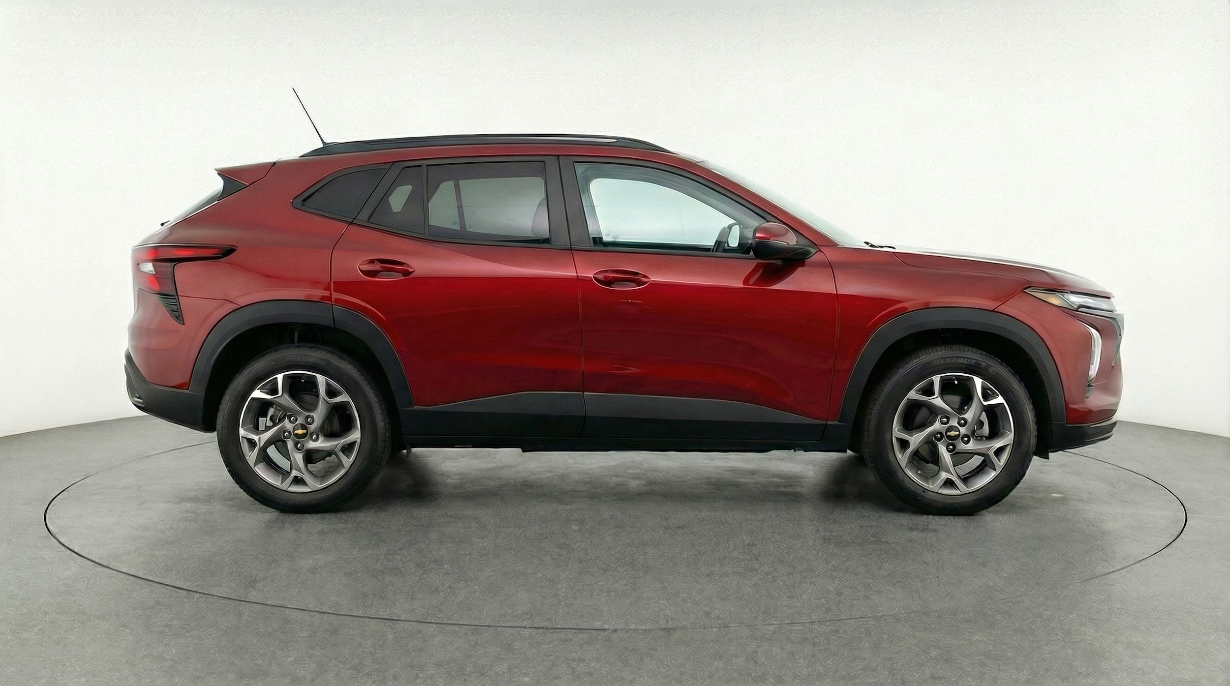 Thumbnail: 2025 Chevrolet Trax - 8