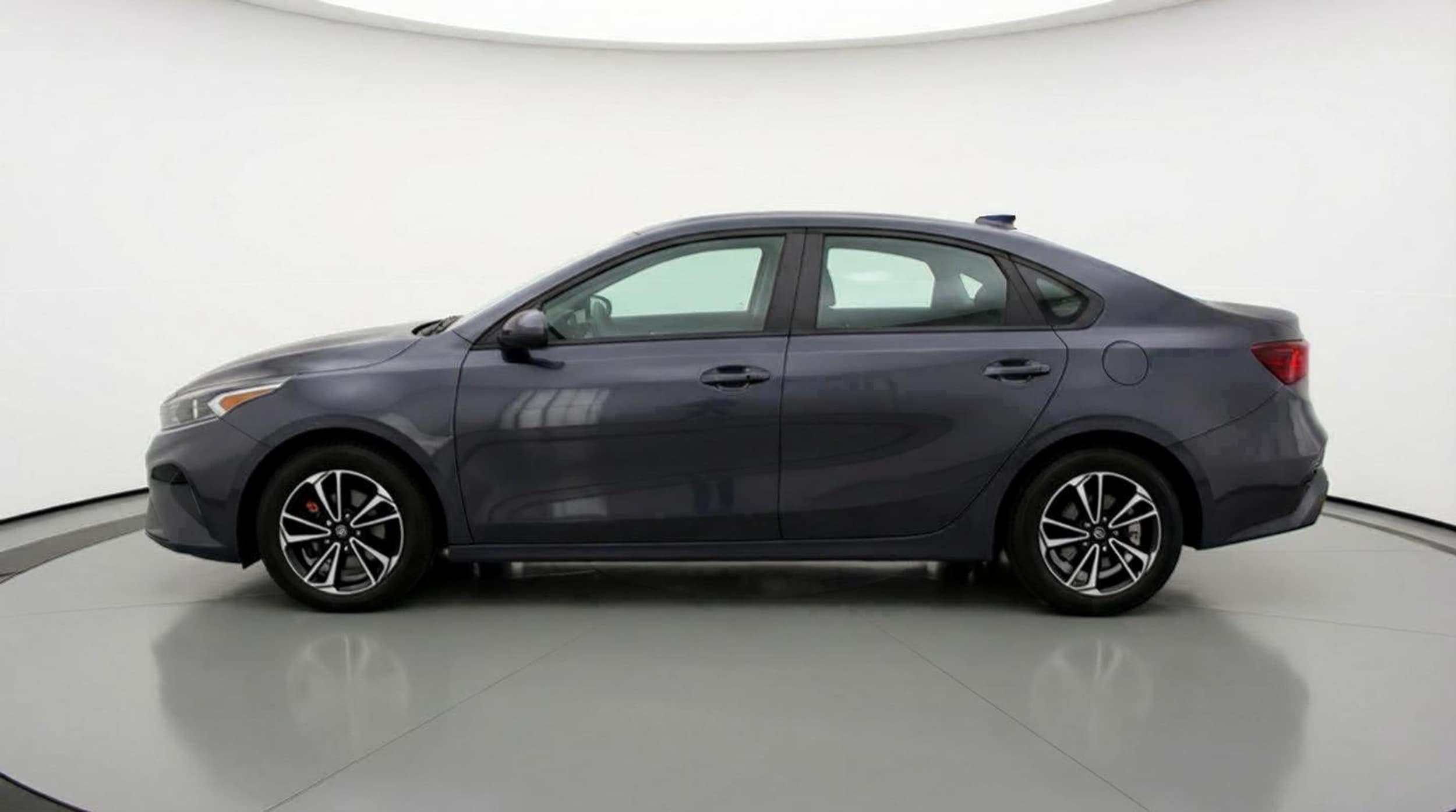 Thumbnail: 2024 Kia Forte - 4