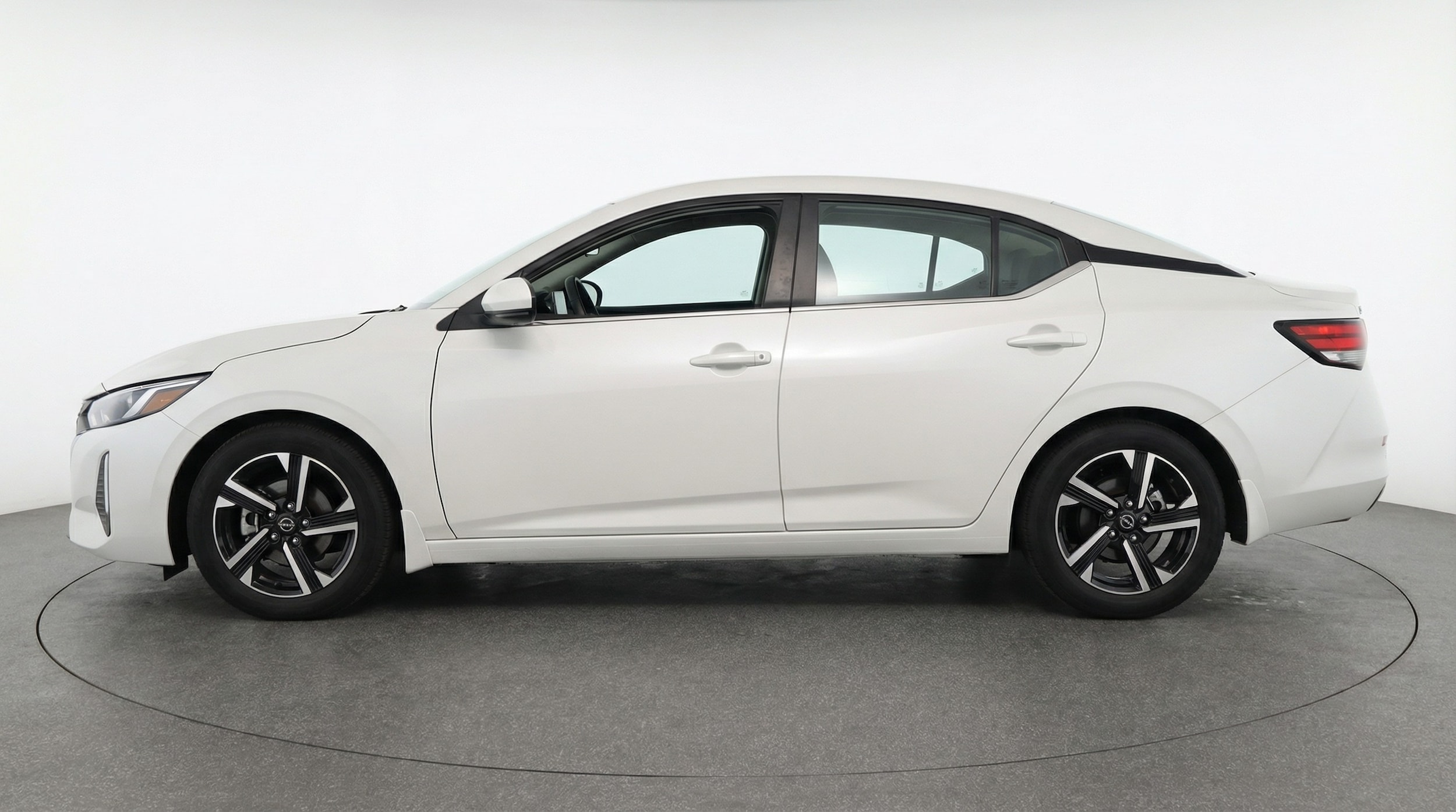 Thumbnail: 2025 Nissan Sentra - 4