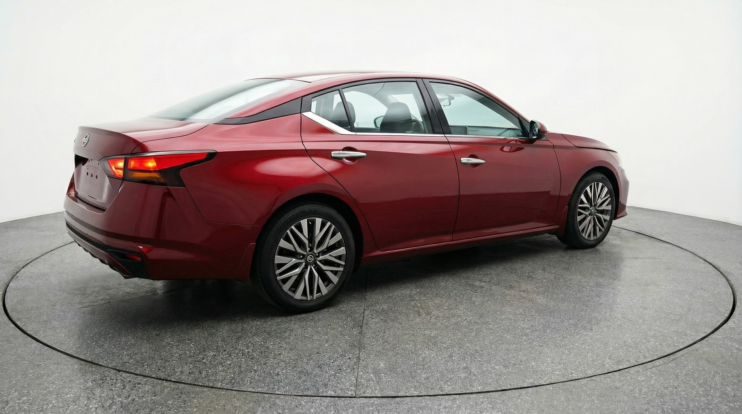 Thumbnail: 2025 Nissan Altima - 7