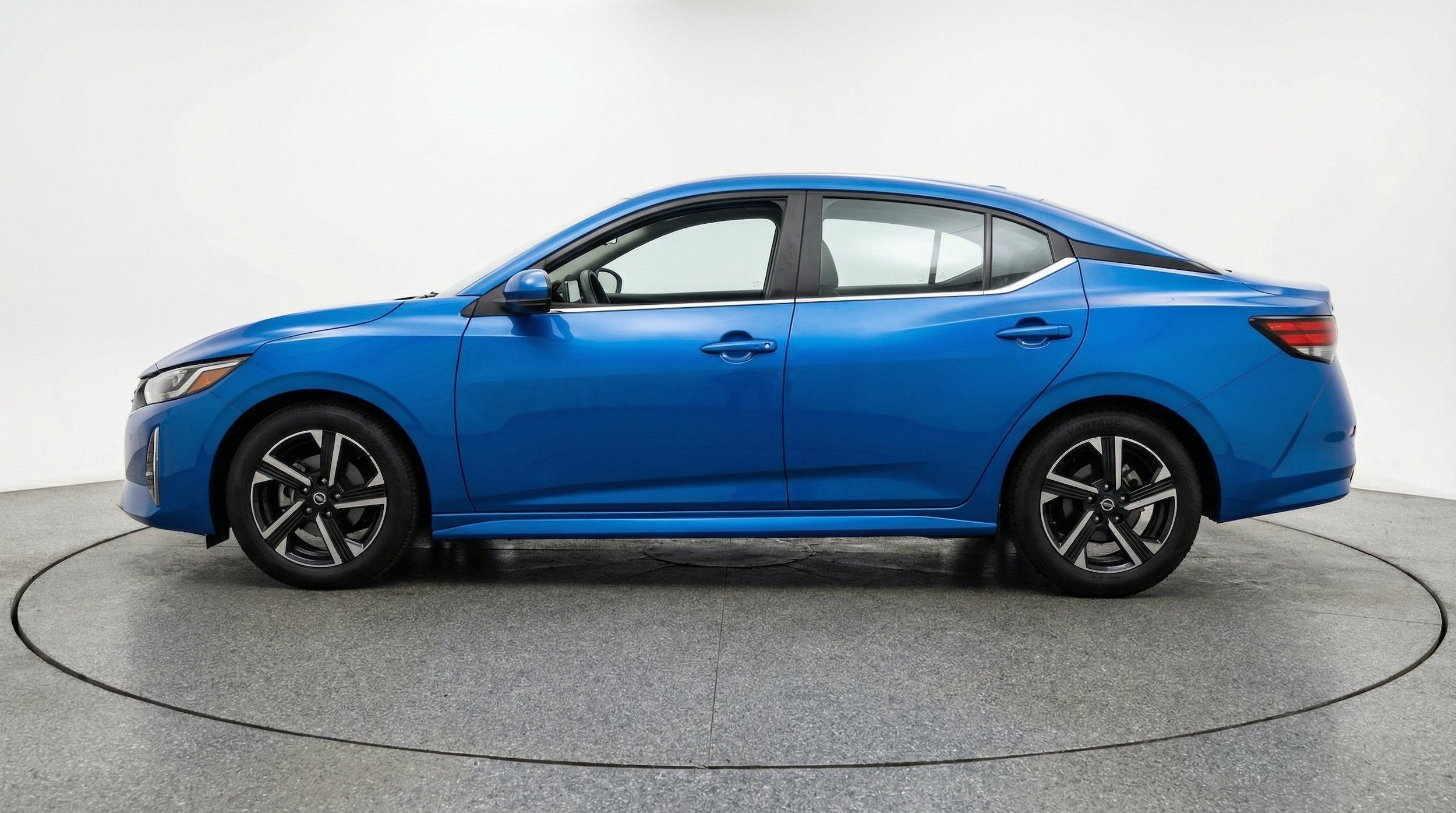 Thumbnail: 2025 Nissan Sentra - 5
