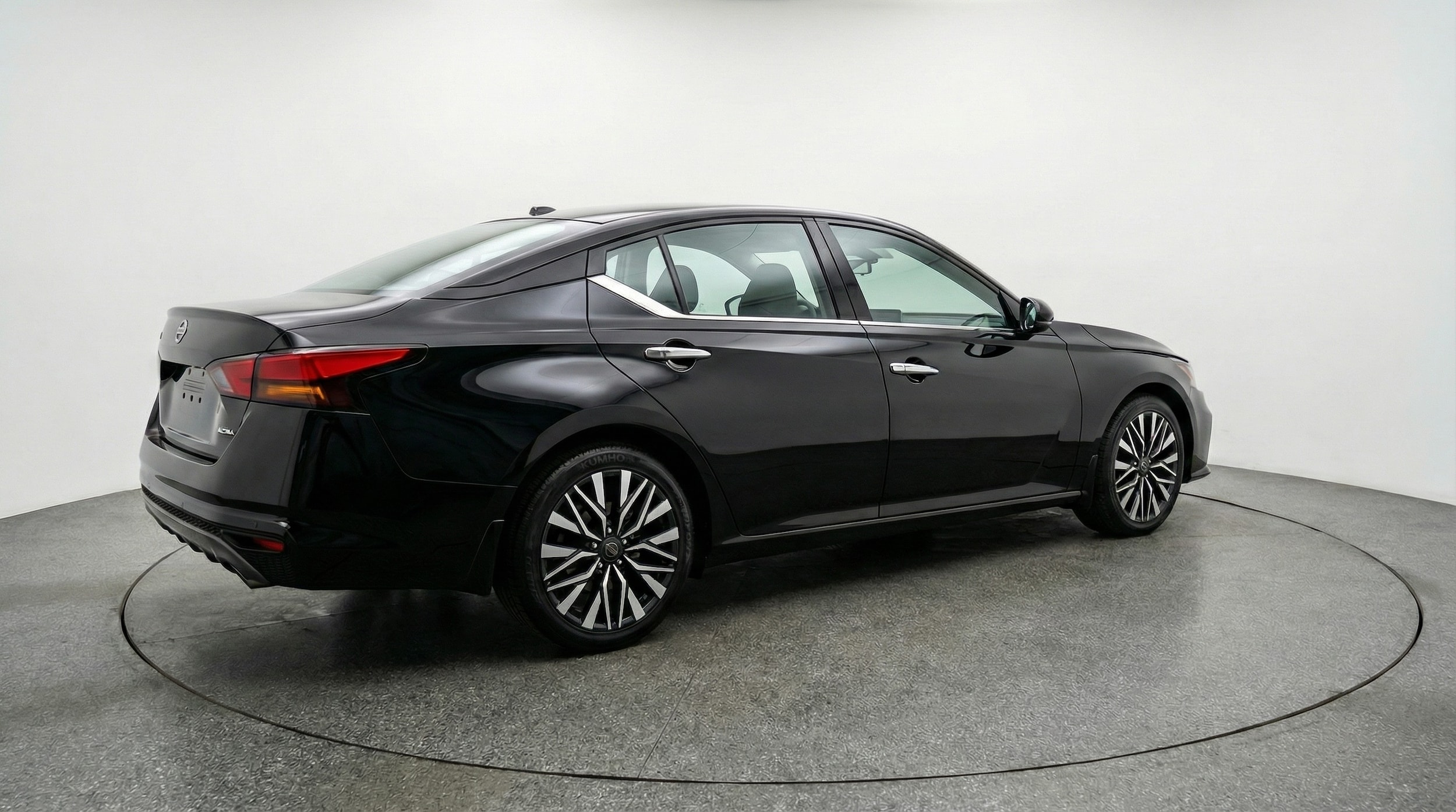 Thumbnail: 2025 Nissan Altima - 7