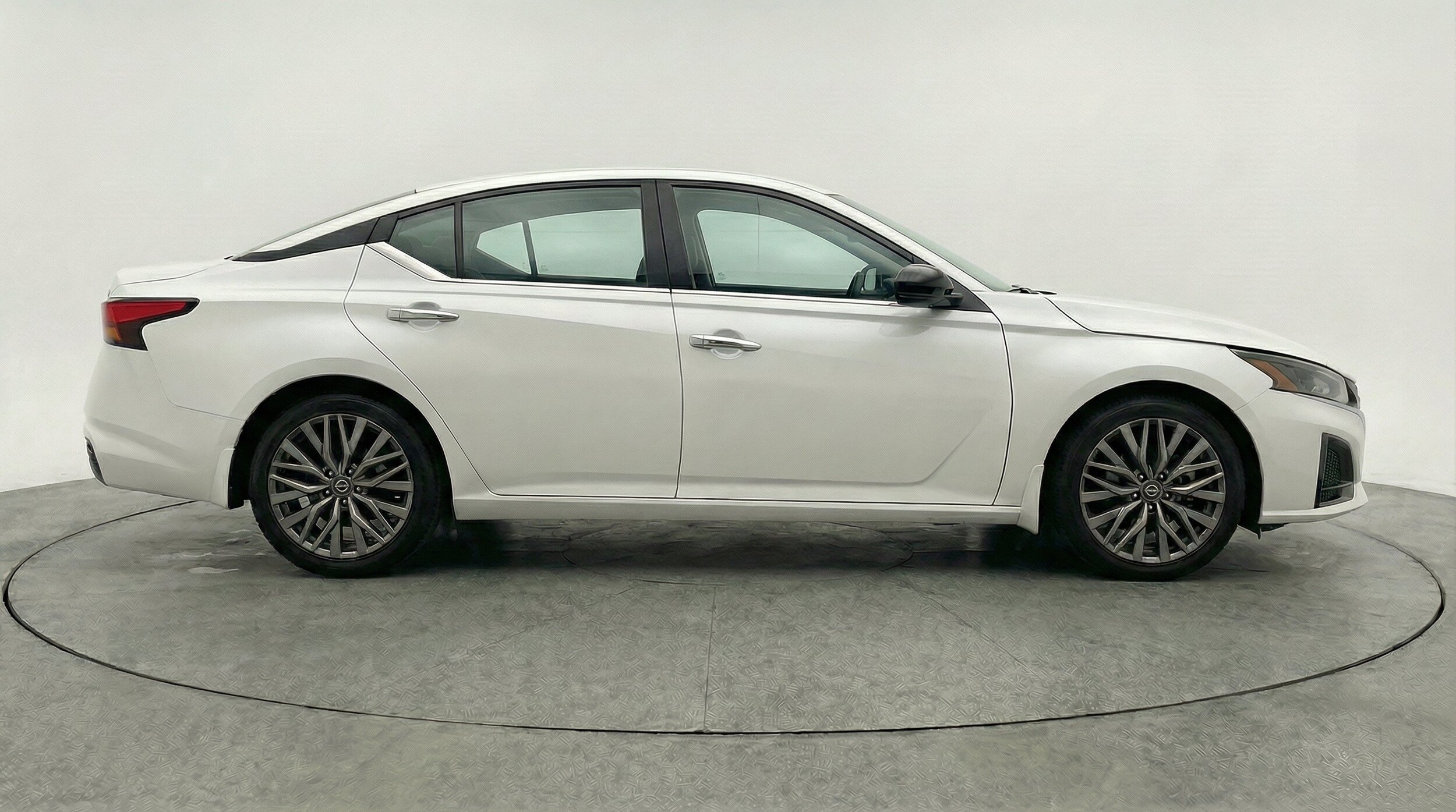 Thumbnail: 2025 Nissan Altima - 11