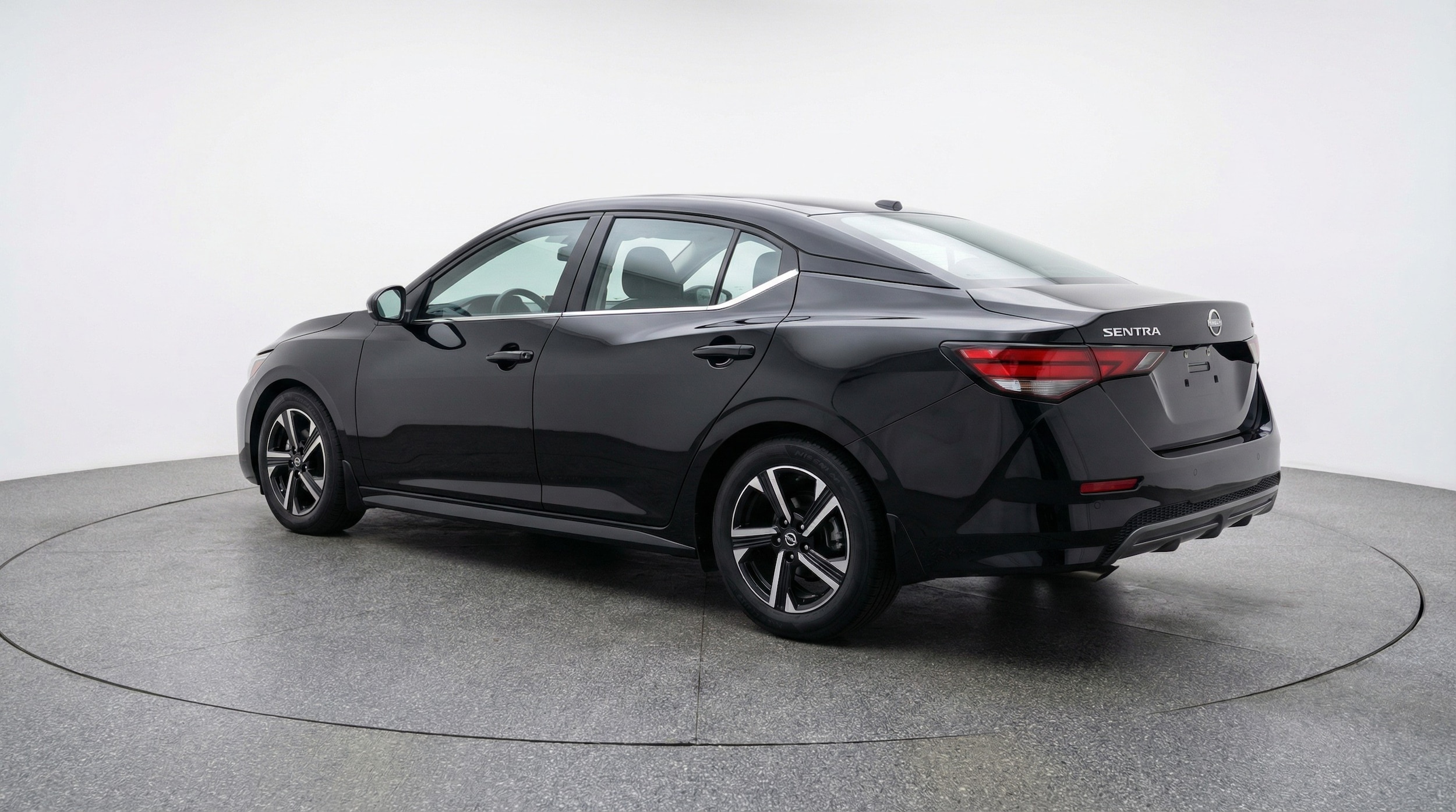 Thumbnail: 2025 Nissan Sentra - 5