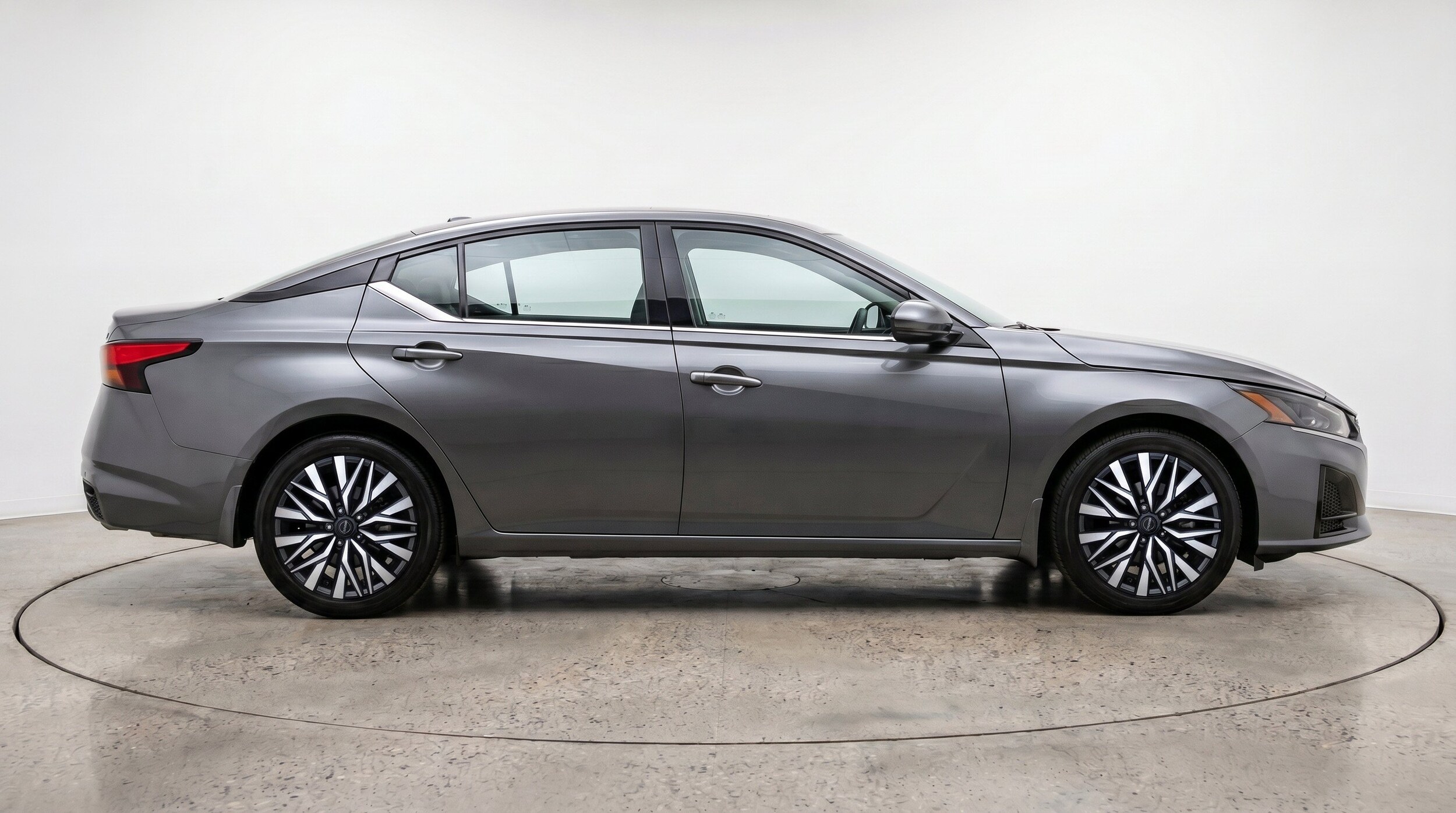 Thumbnail: 2025 Nissan Altima - 10