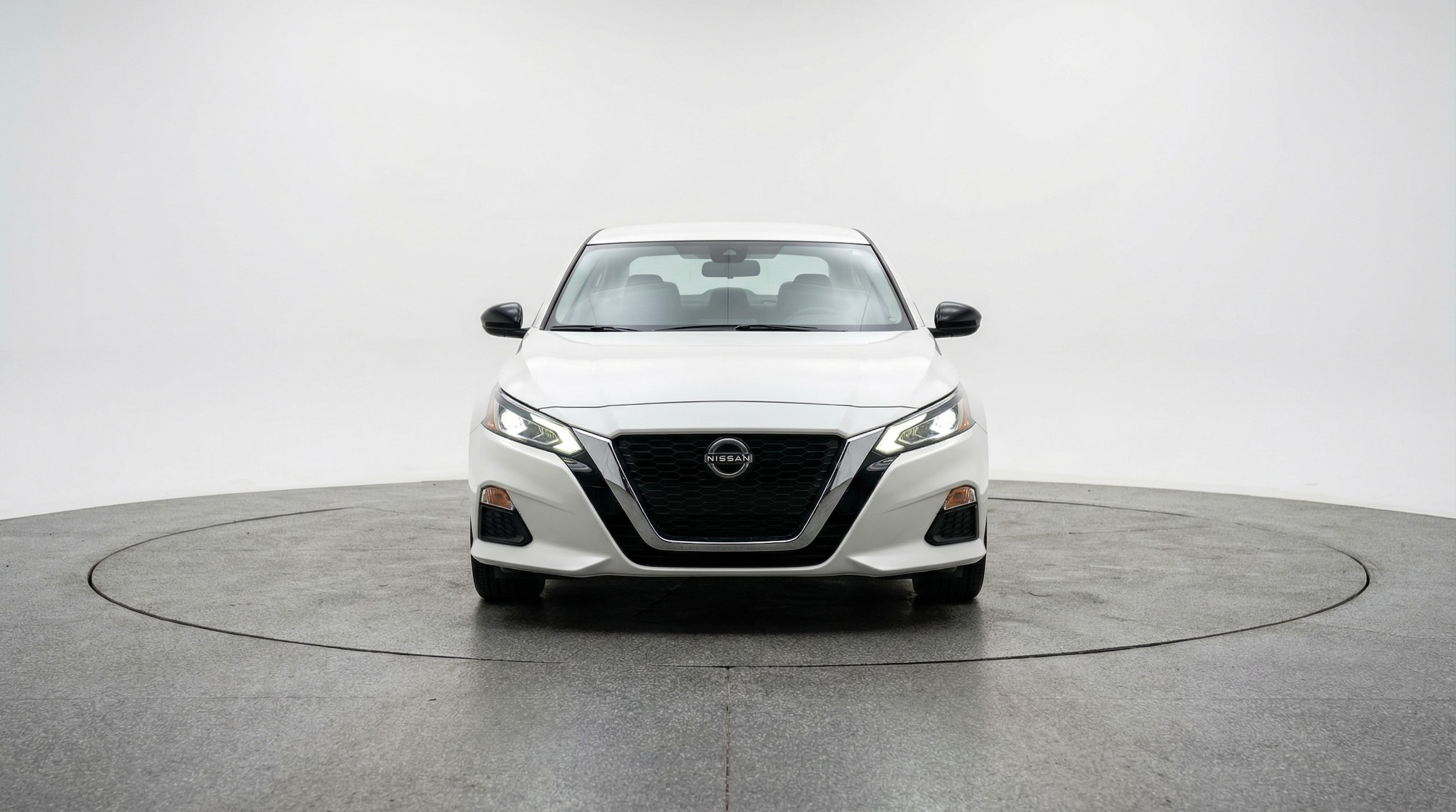 Thumbnail: 2025 Nissan Altima - 2