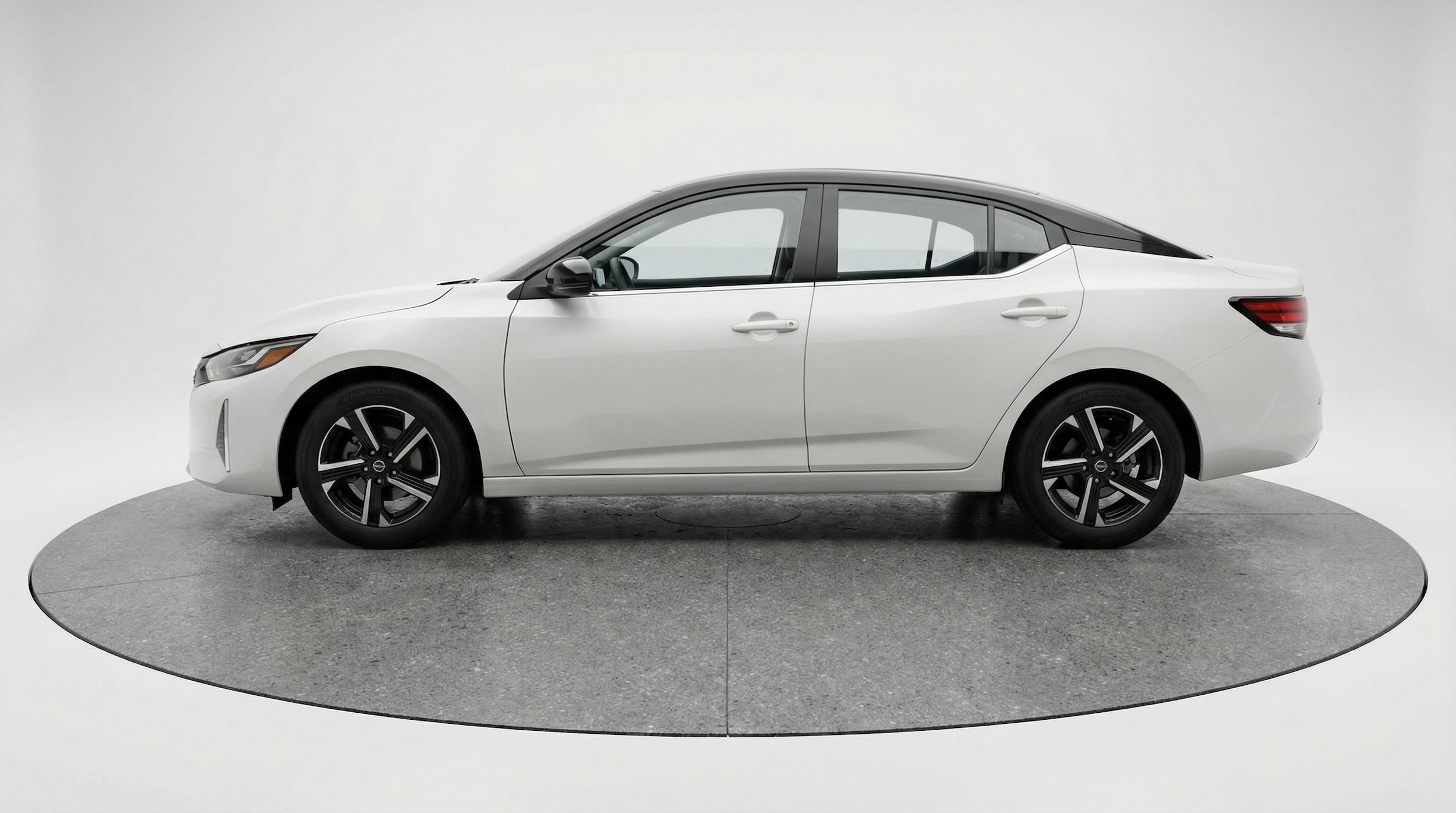 Thumbnail: 2025 Nissan Sentra - 4