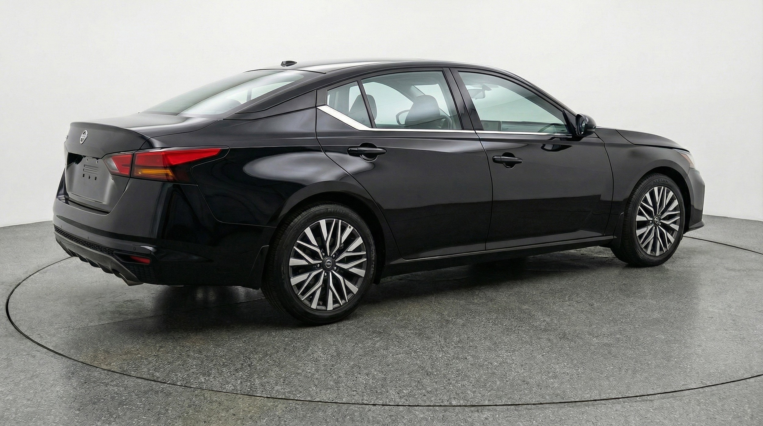 Thumbnail: 2025 Nissan Altima - 7