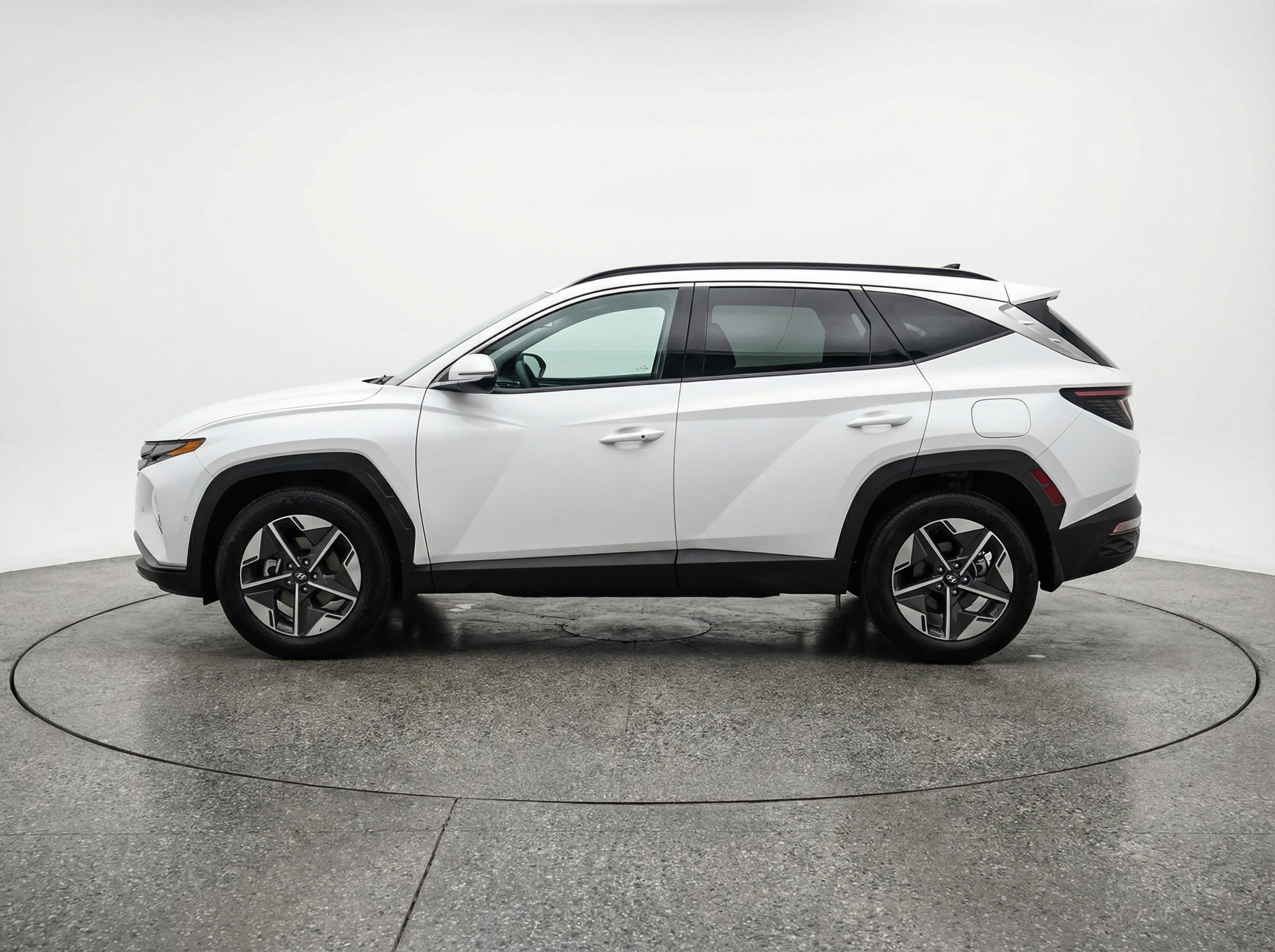 Thumbnail: 2025 Hyundai Tucson - 4