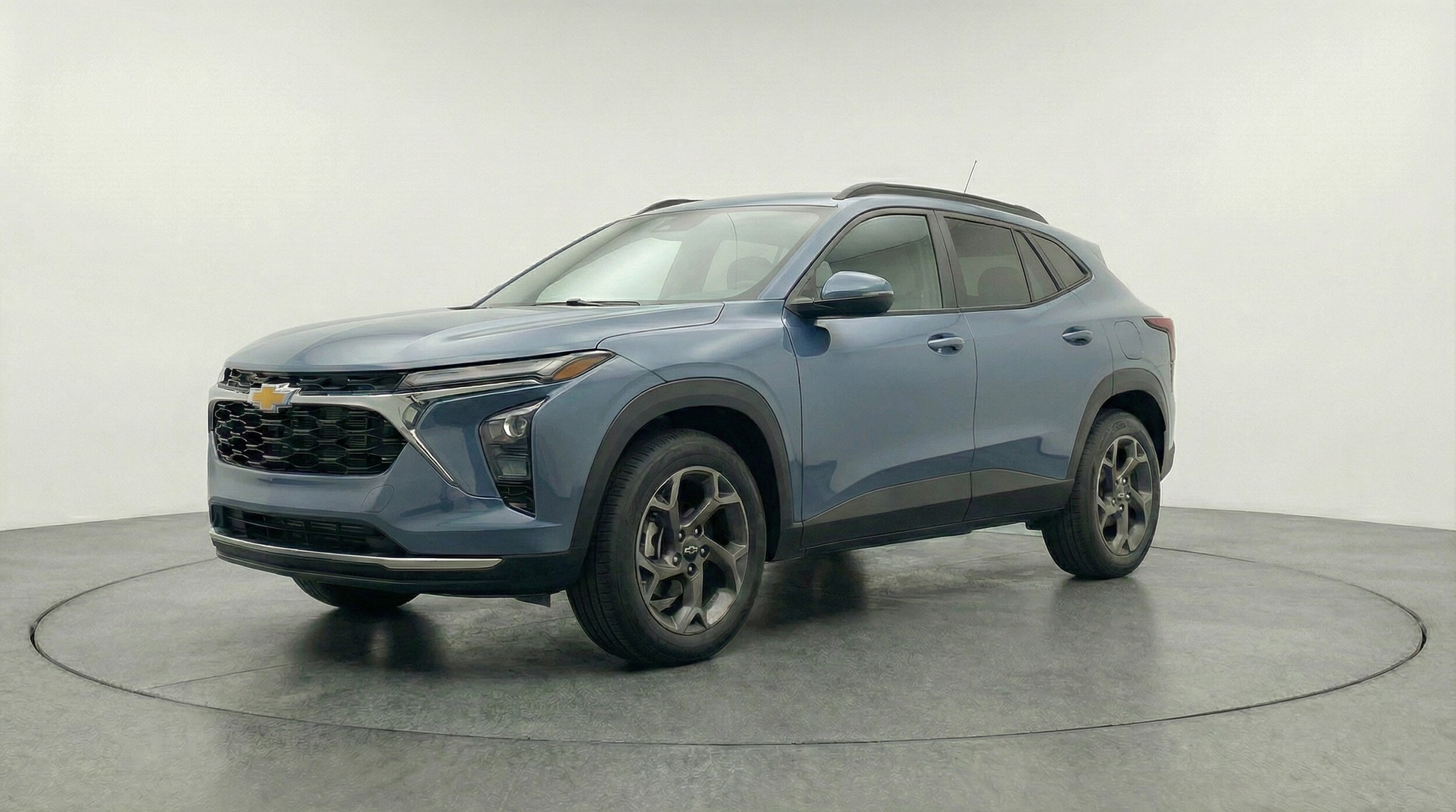 Thumbnail: 2025 Chevrolet Trax - 3