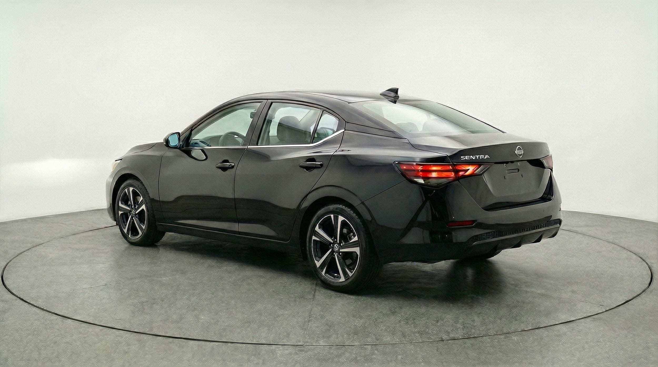 Thumbnail: 2025 Nissan Sentra - 5