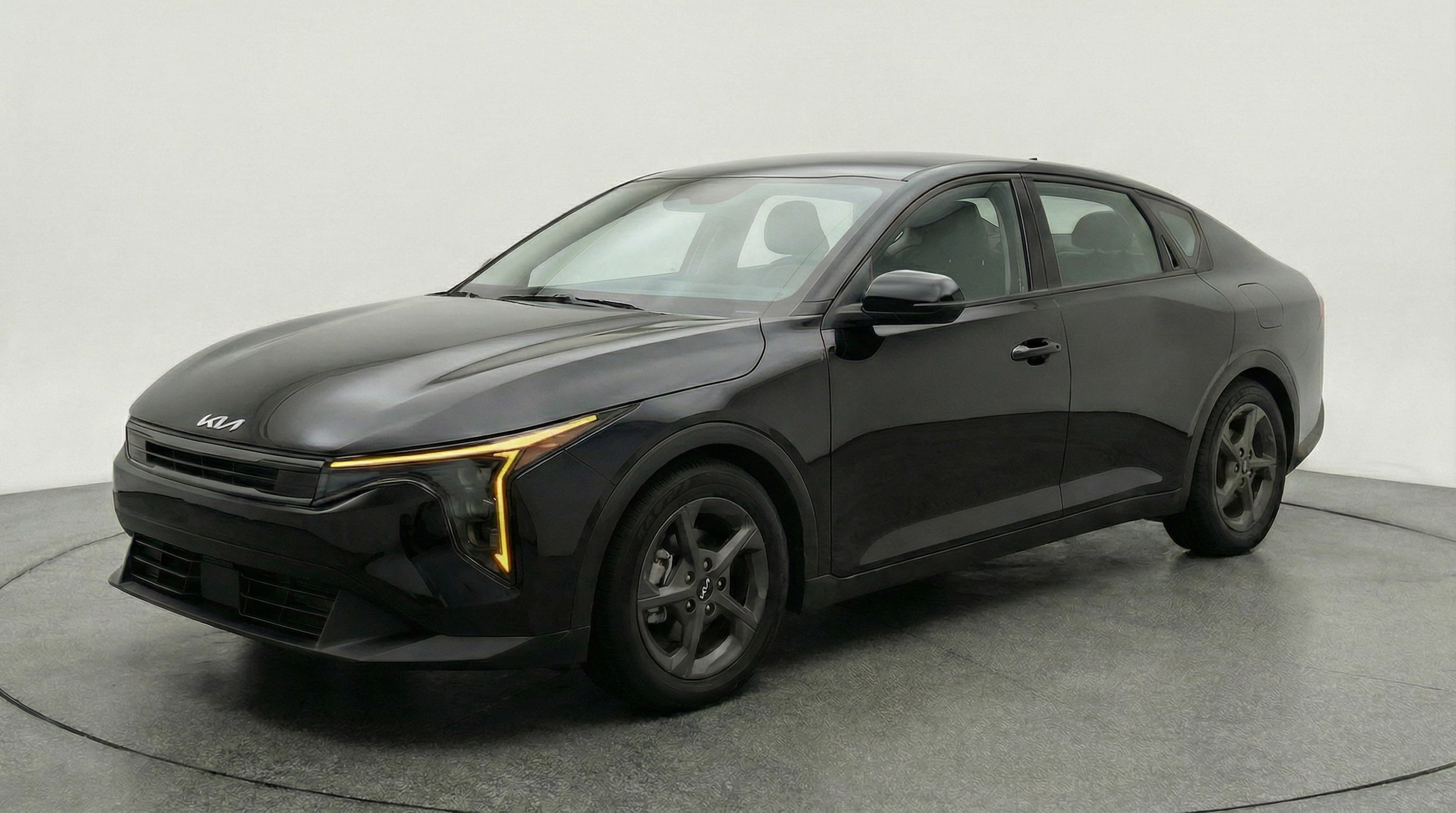 Thumbnail: 2025 Kia K4 - 3