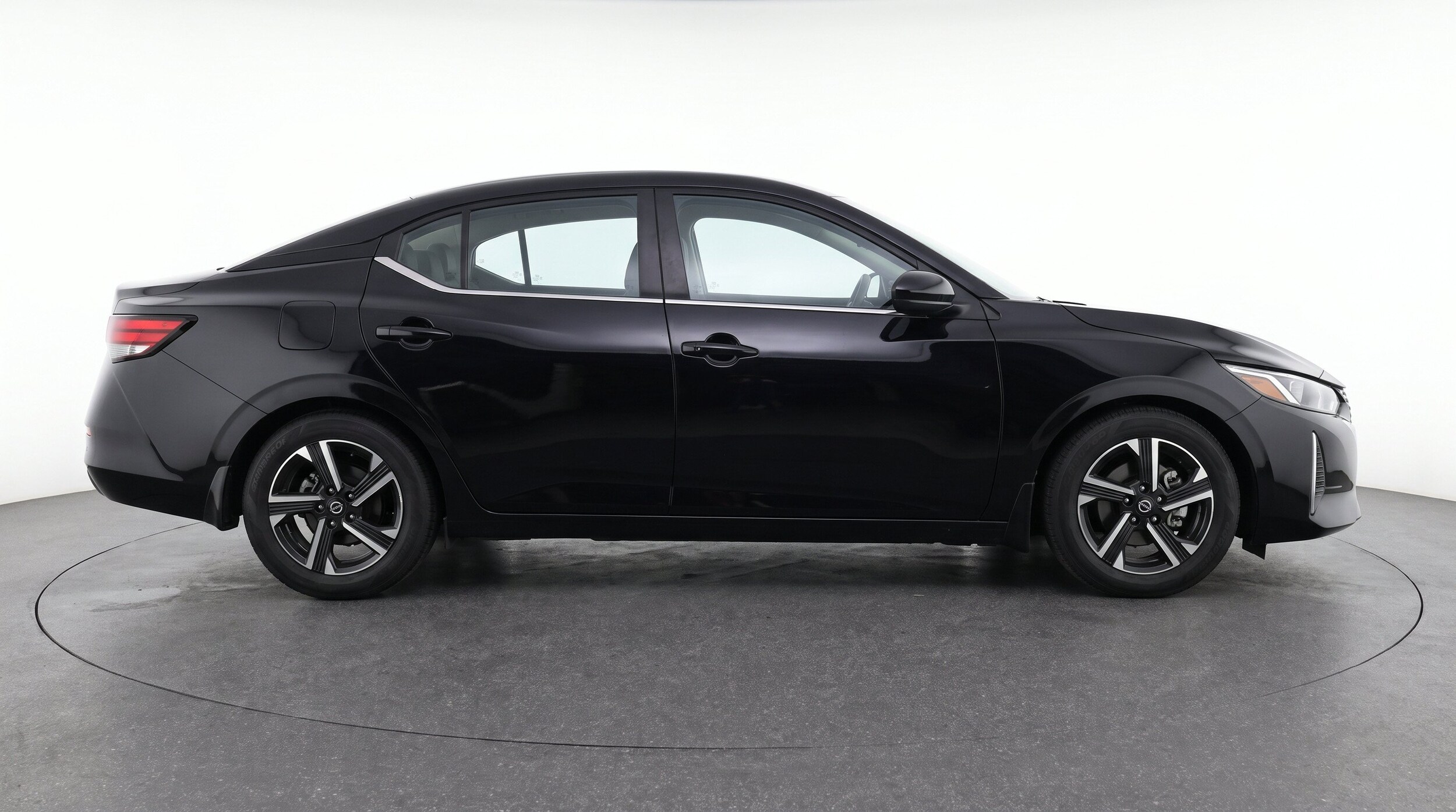 Thumbnail: 2025 Nissan Sentra - 9