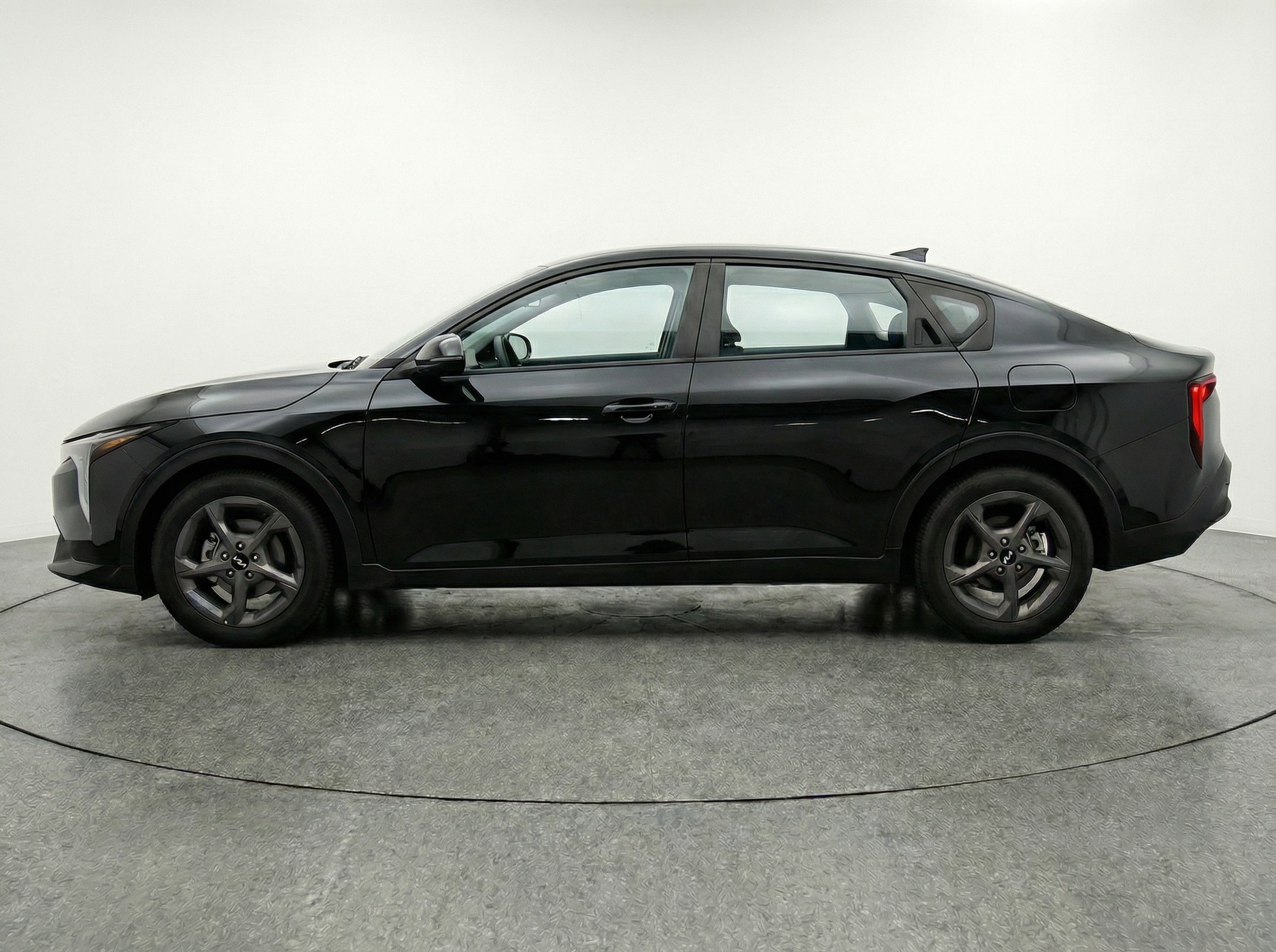 Thumbnail: 2025 Kia K4 - 4