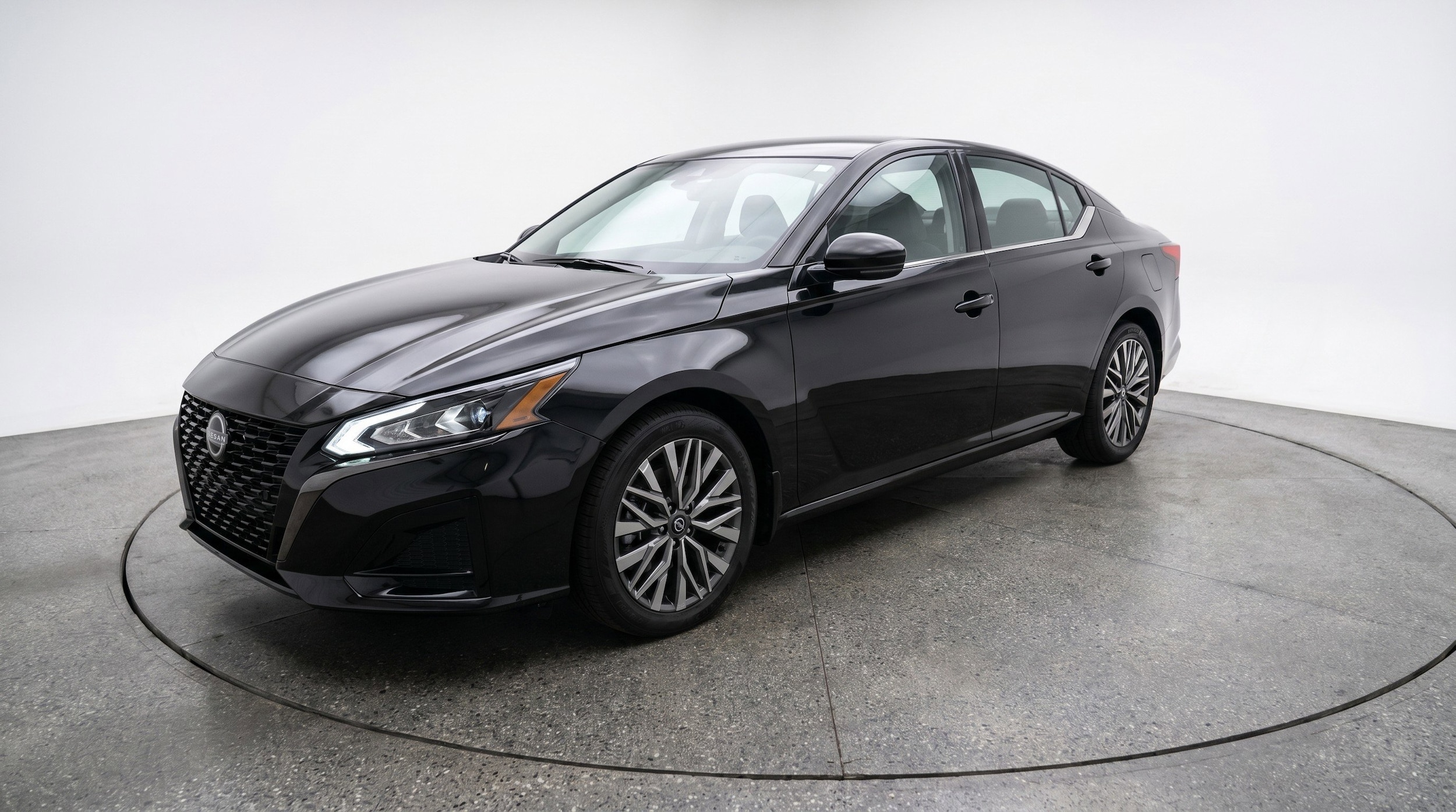 Thumbnail: 2025 Nissan Altima - 2