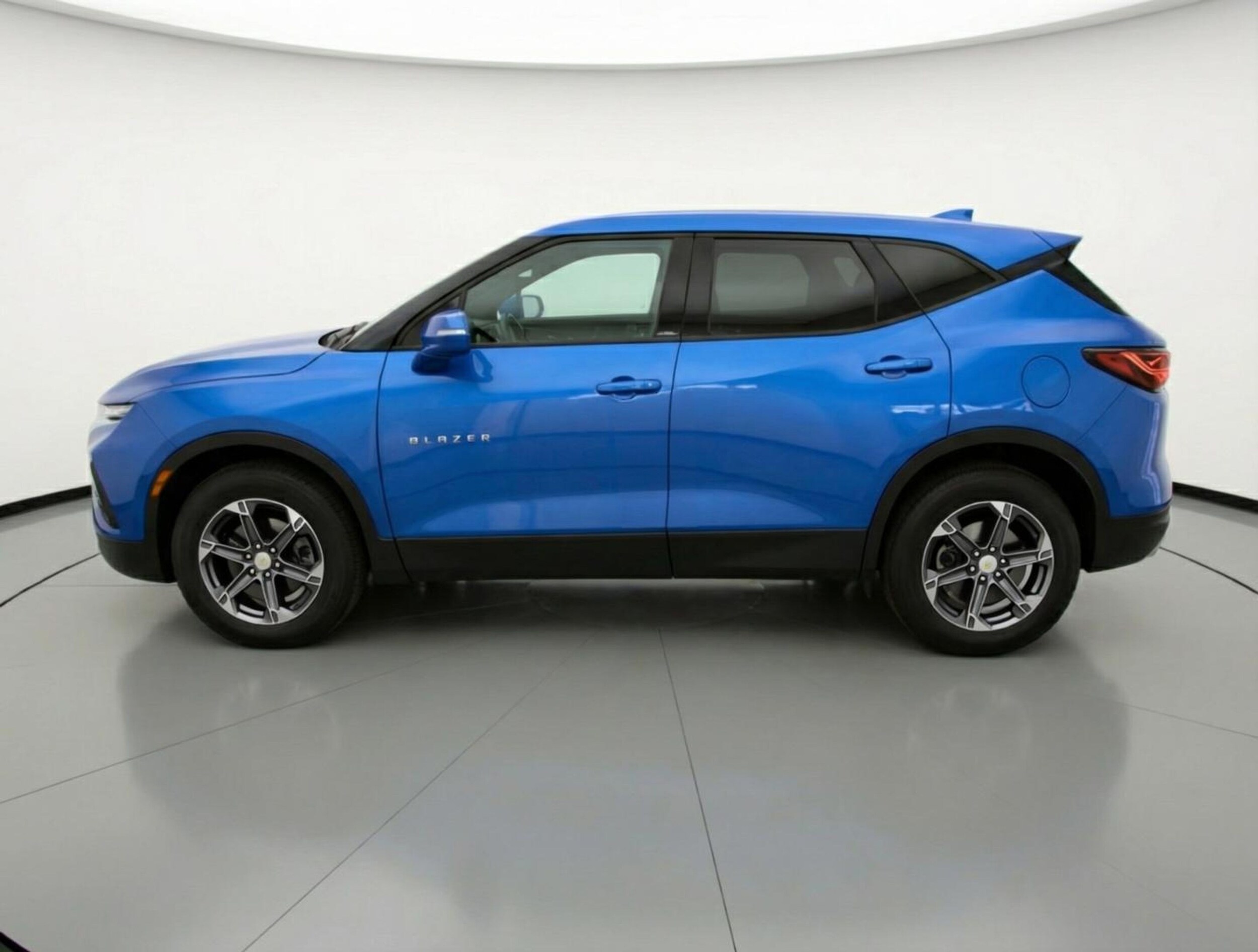 Thumbnail: 2025 Chevrolet Blazer - 4