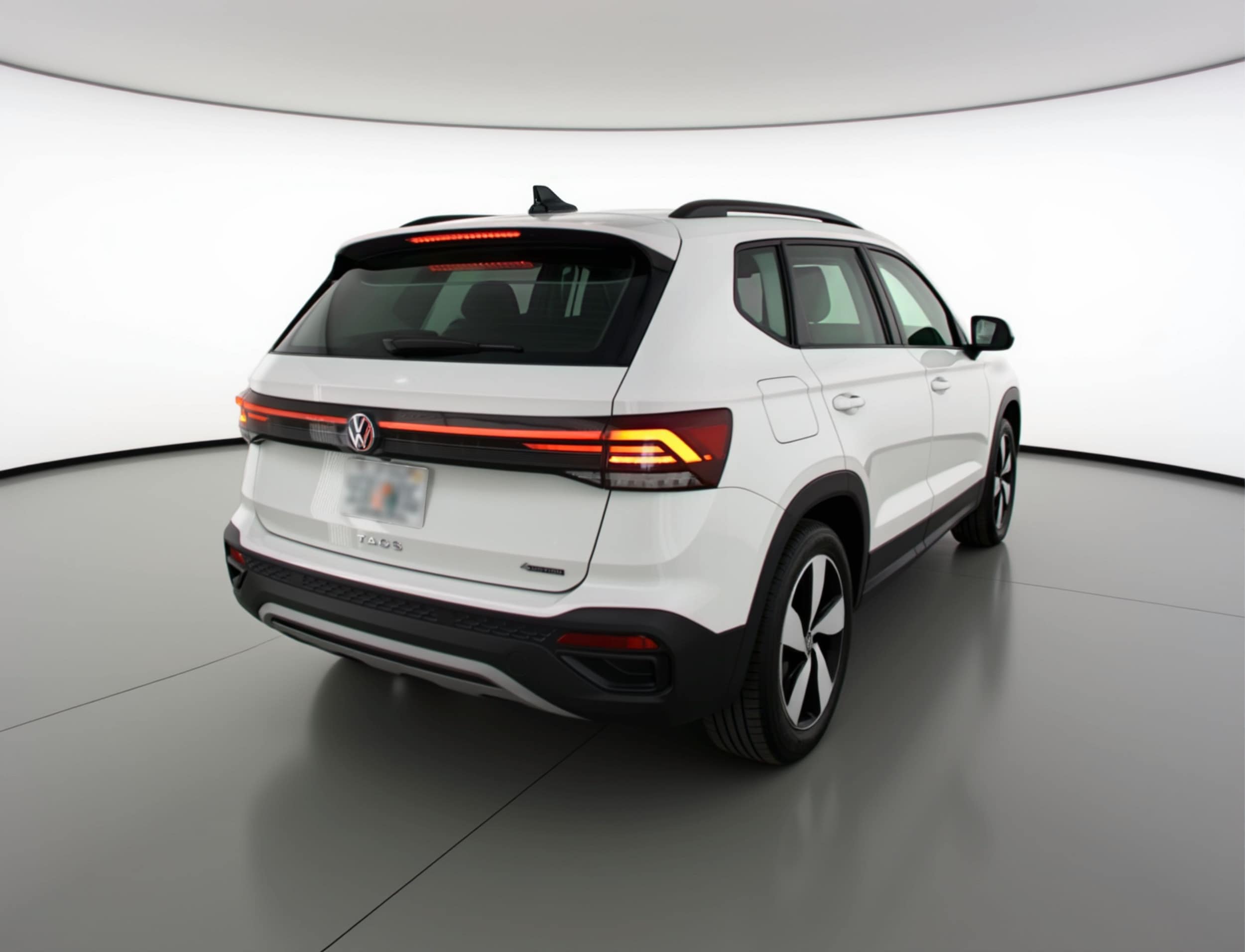 Thumbnail: 2025 Volkswagen Taos - 7