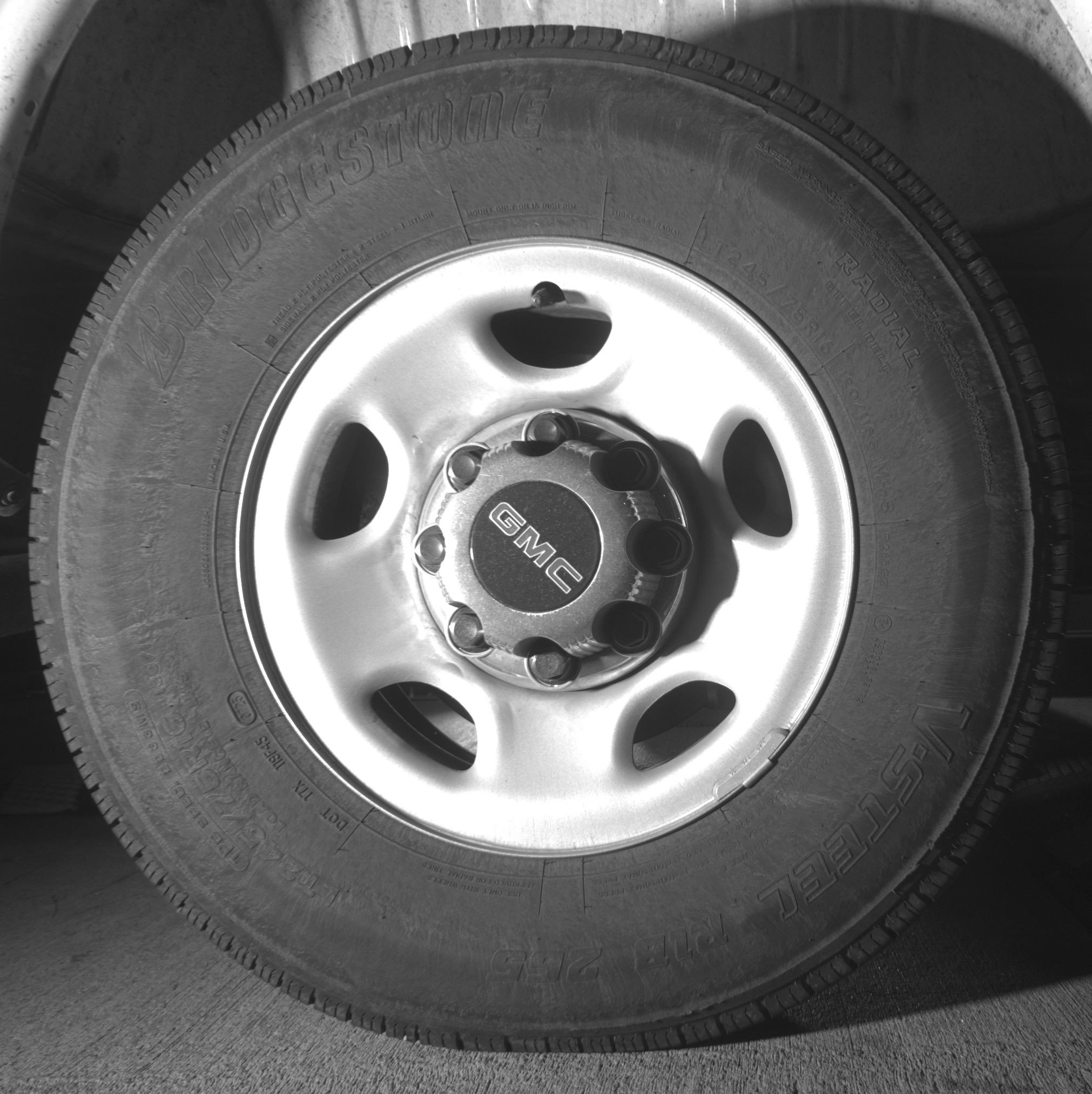 Thumbnail: 2025 GMC Savana - 14