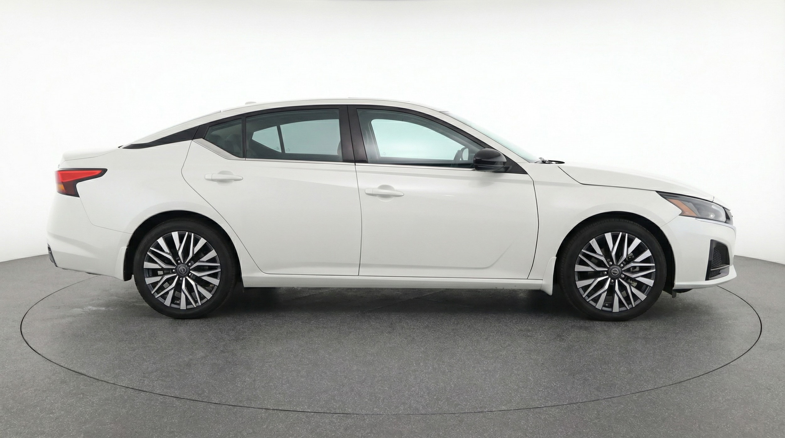 Thumbnail: 2025 Nissan Altima - 8