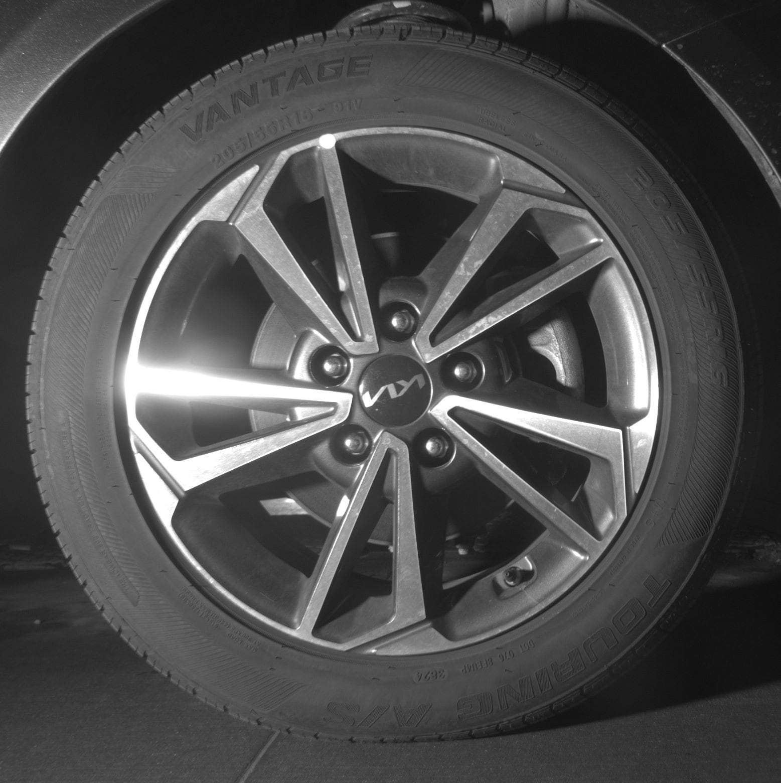 Thumbnail: 2024 Kia Forte - 13