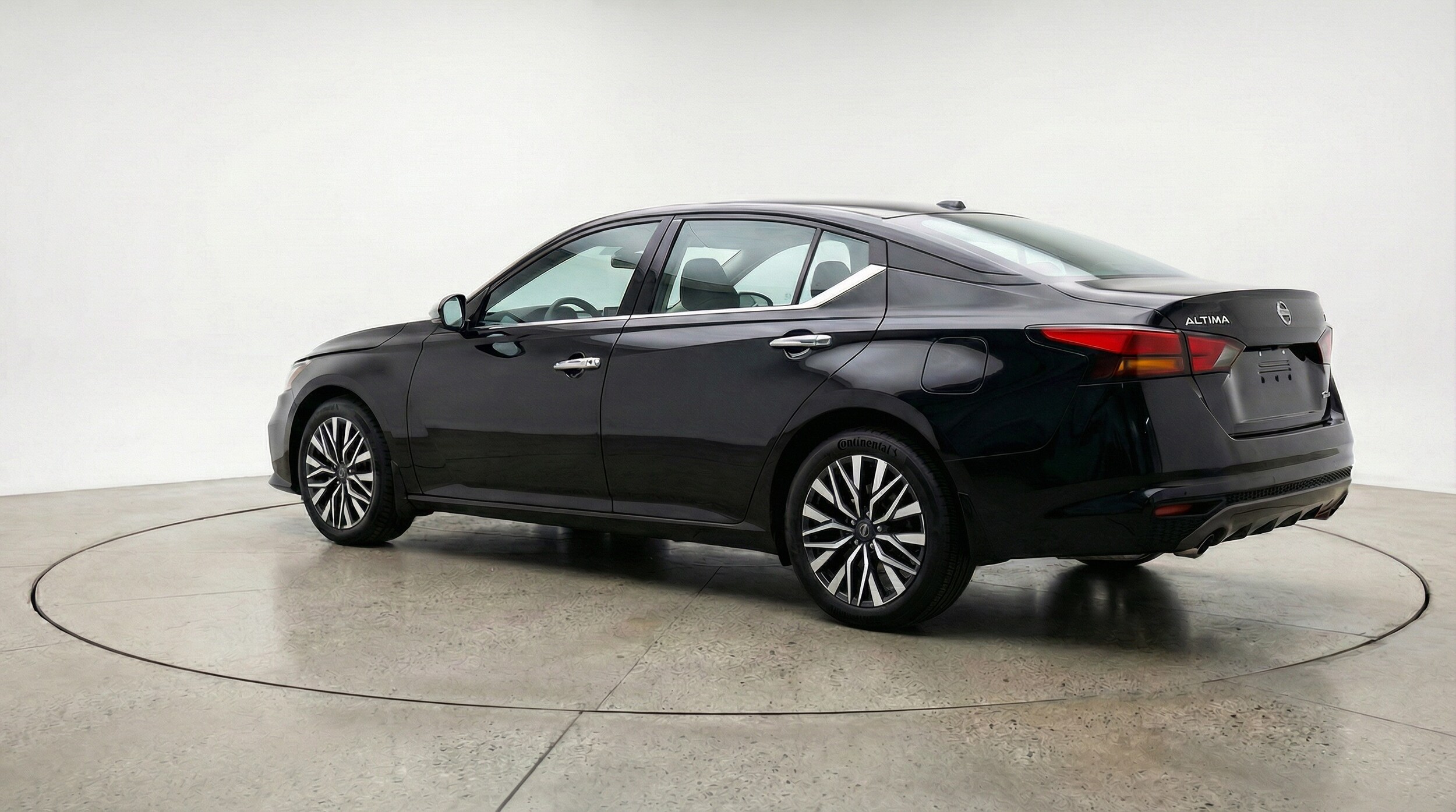 Thumbnail: 2025 Nissan Altima - 5