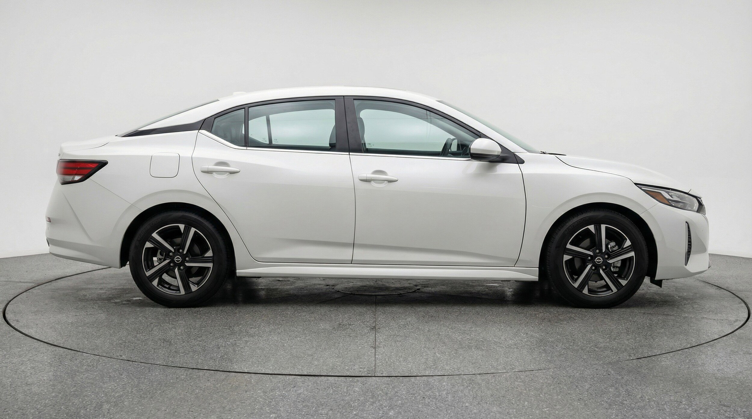 Thumbnail: 2025 Nissan Sentra - 11