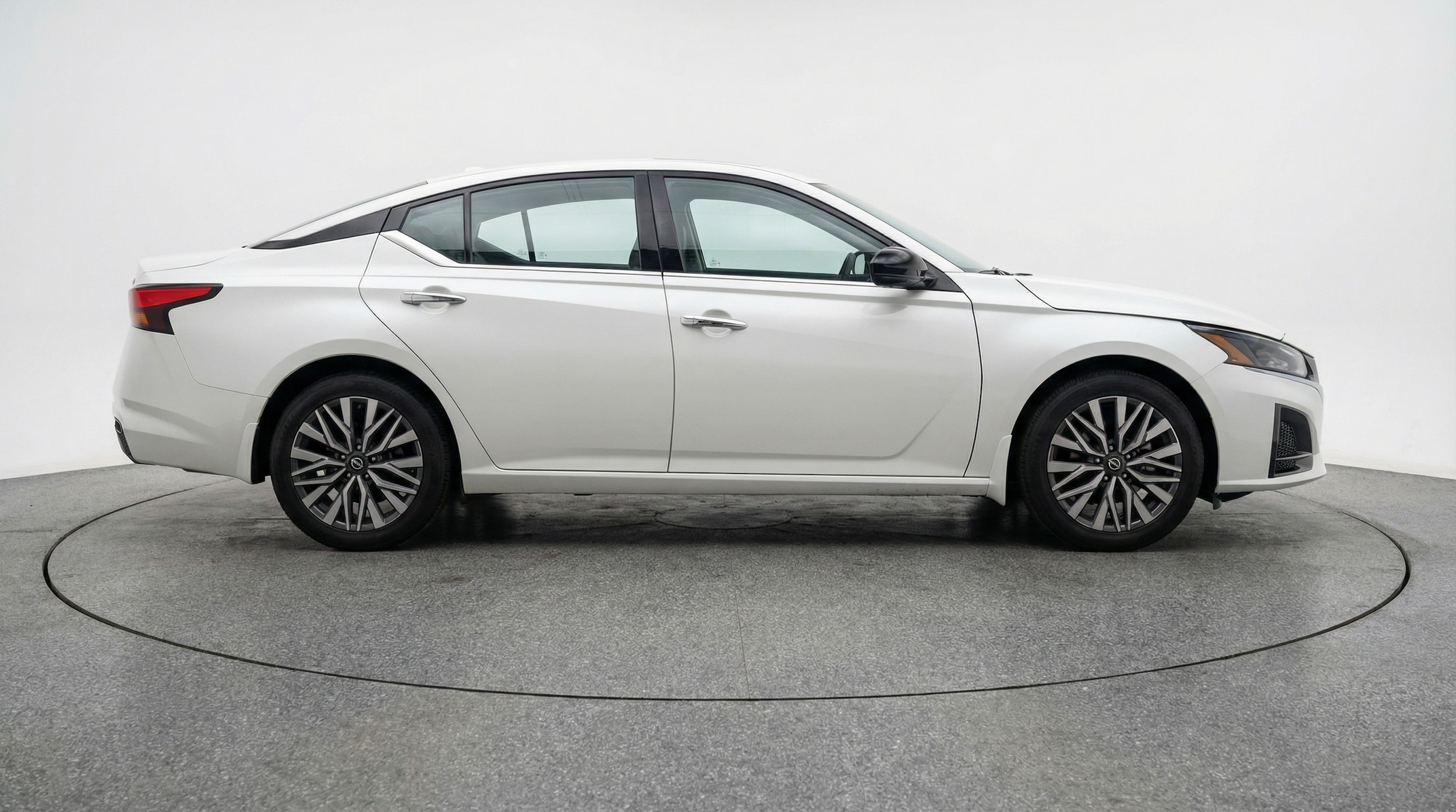 Thumbnail: 2025 Nissan Altima - 8