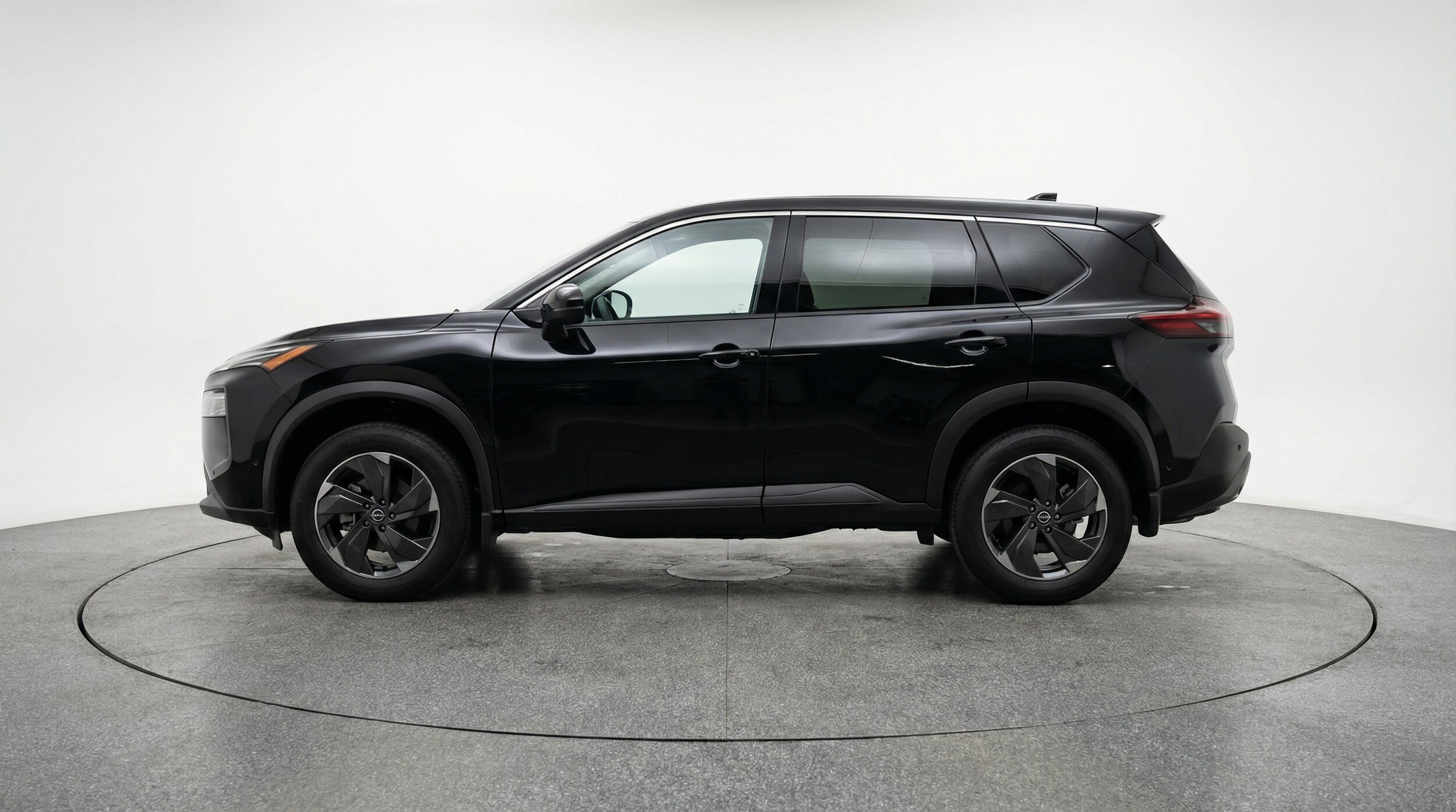 Thumbnail: 2025 Nissan Rogue - 4