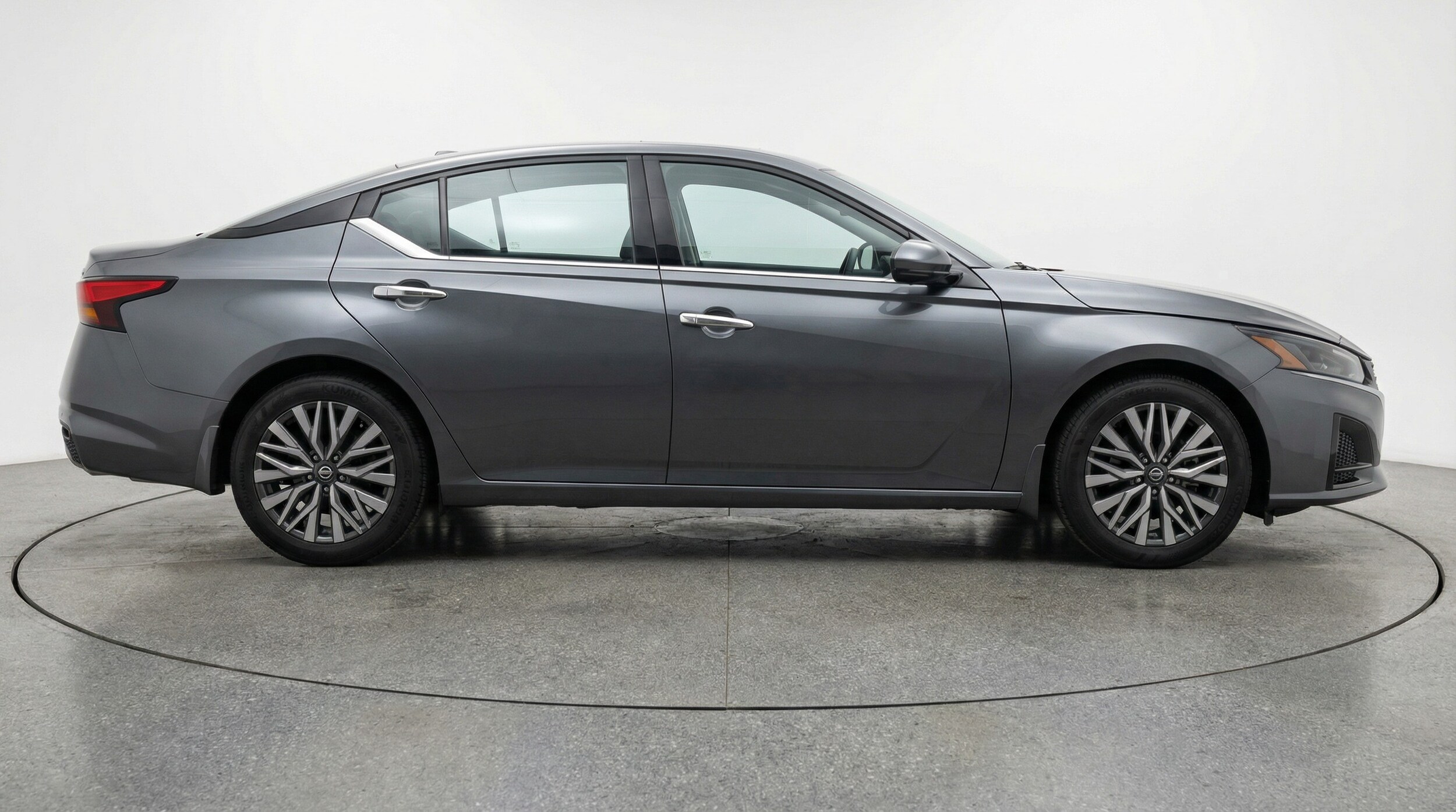 Thumbnail: 2025 Nissan Altima - 8