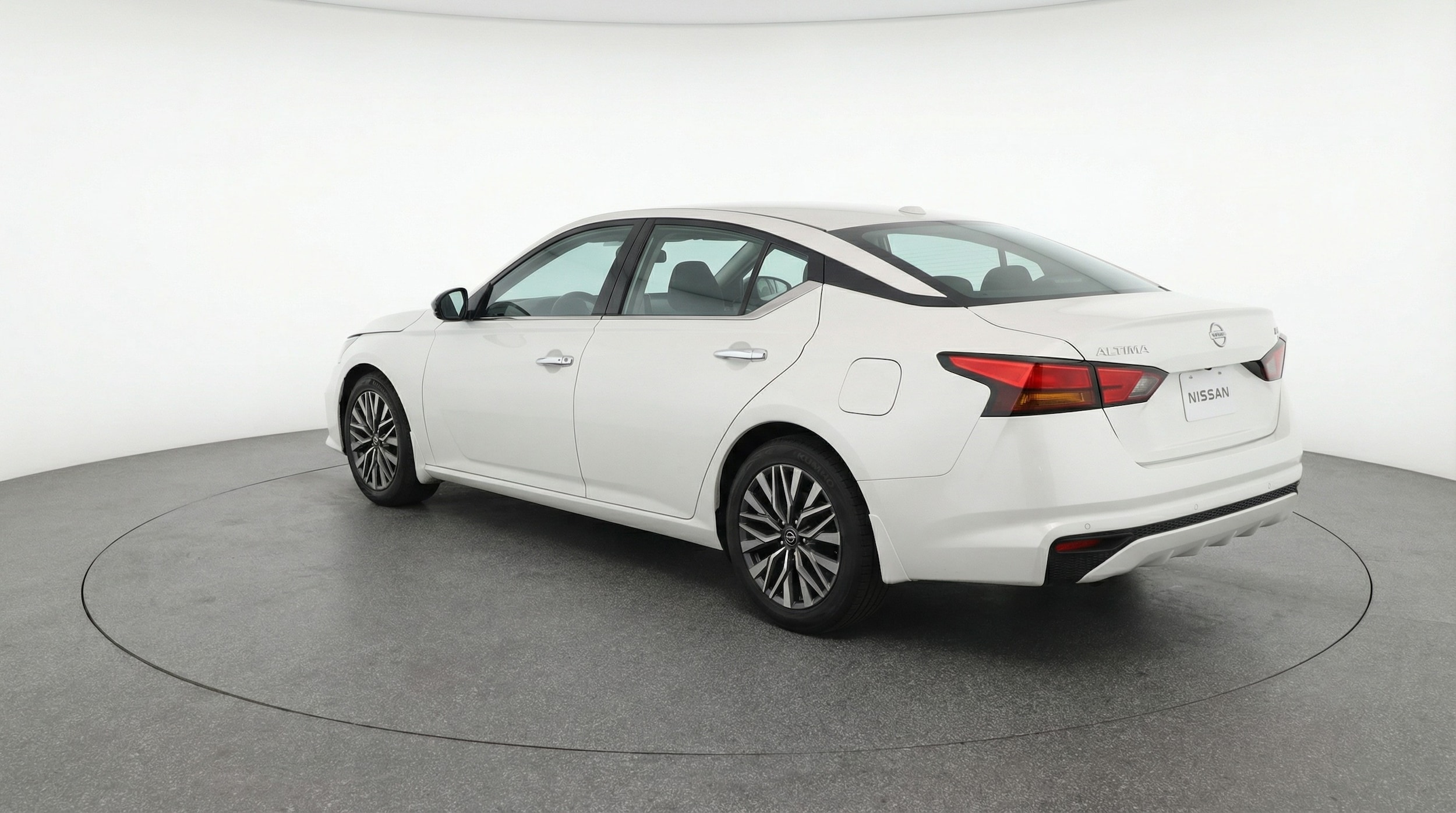 Thumbnail: 2025 Nissan Altima - 5