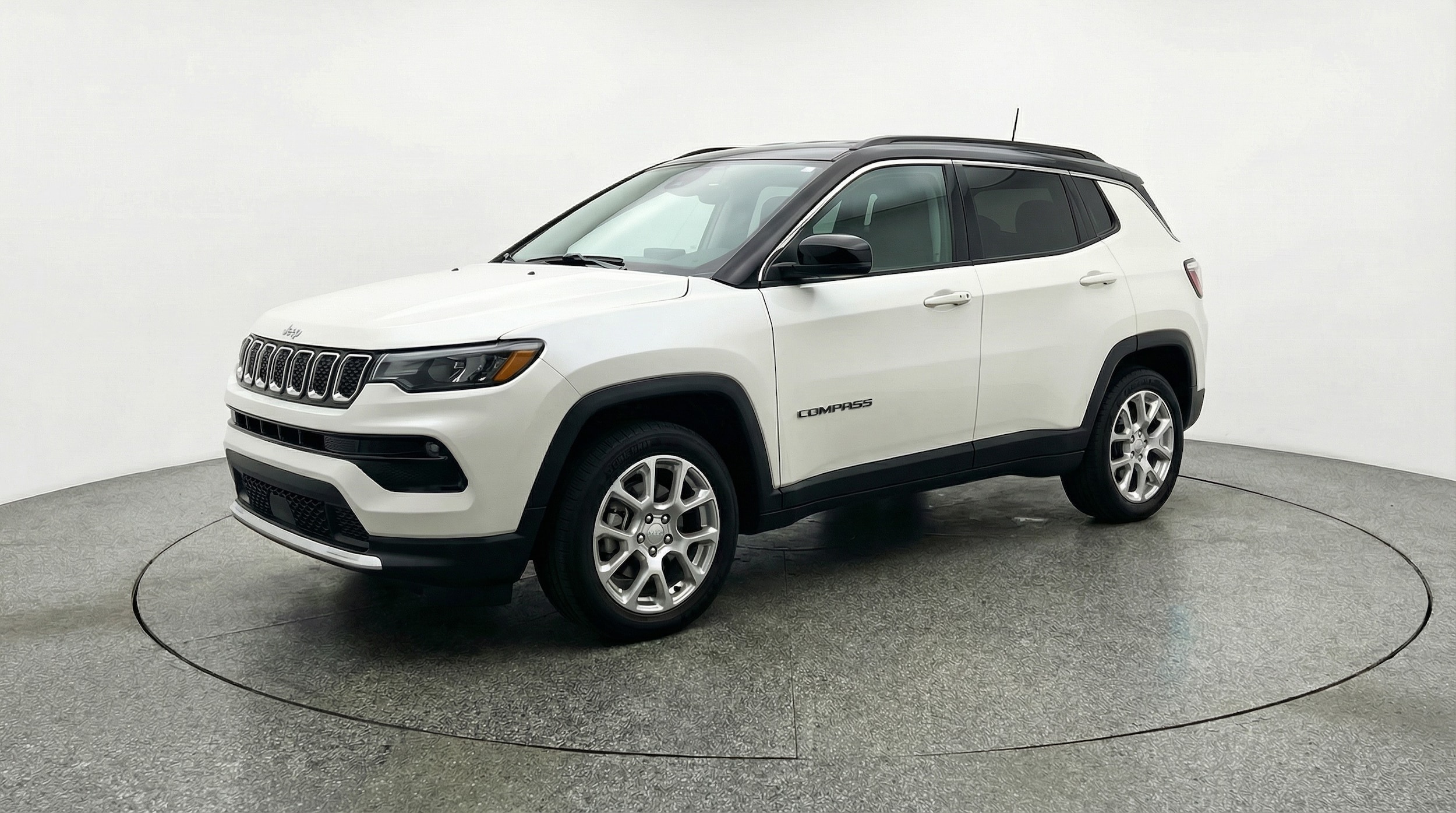 Thumbnail: 2025 Jeep Compass - 3