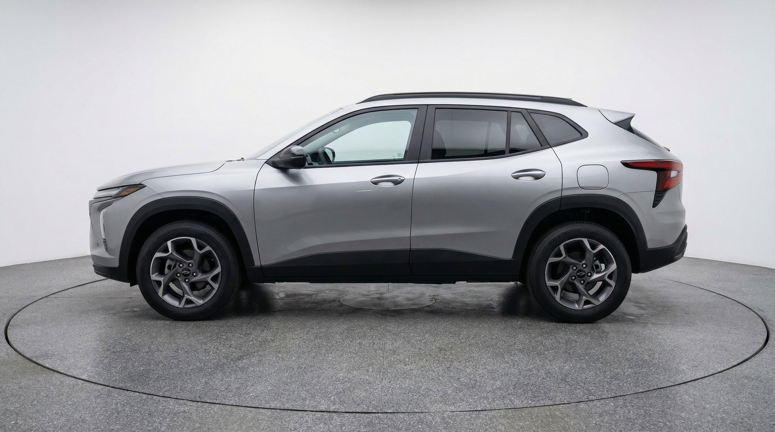 Thumbnail: 2025 Chevrolet Trax - 3