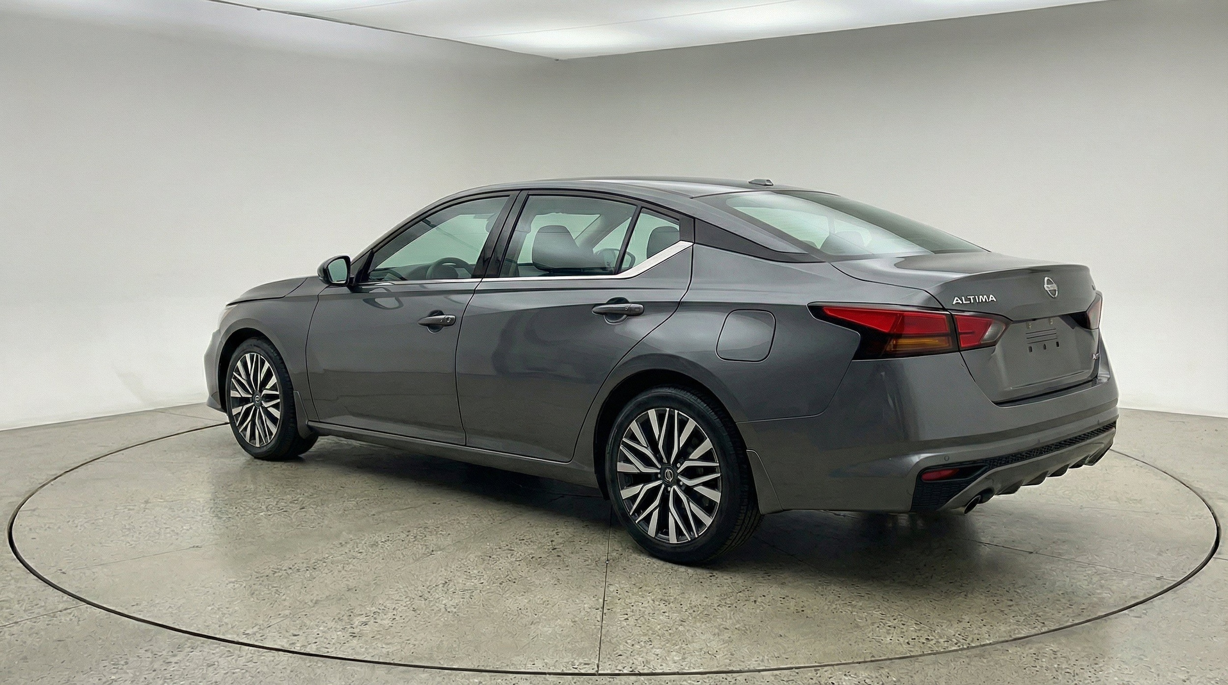Thumbnail: 2025 Nissan Altima - 5