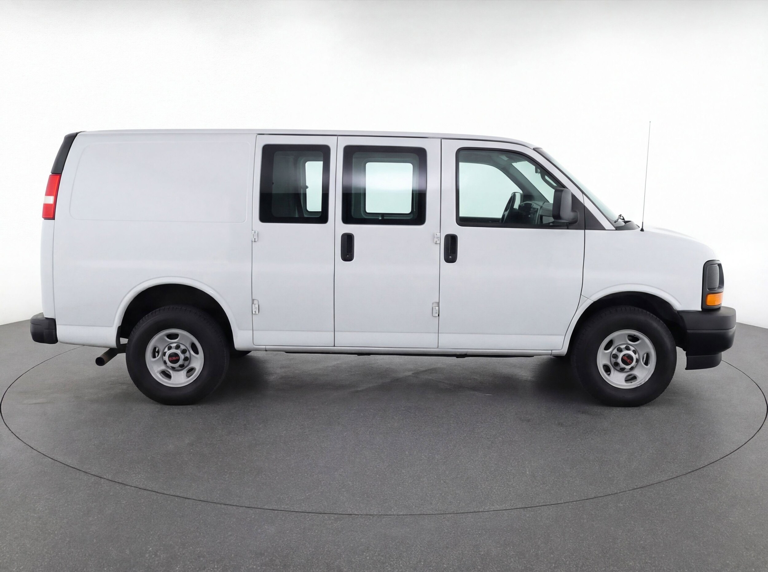 Thumbnail: 2025 GMC Savana - 9