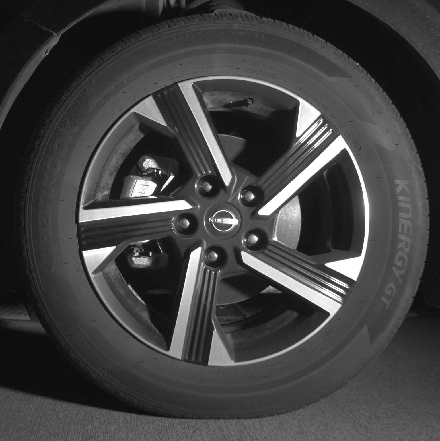 Thumbnail: 2025 Nissan Sentra - 9