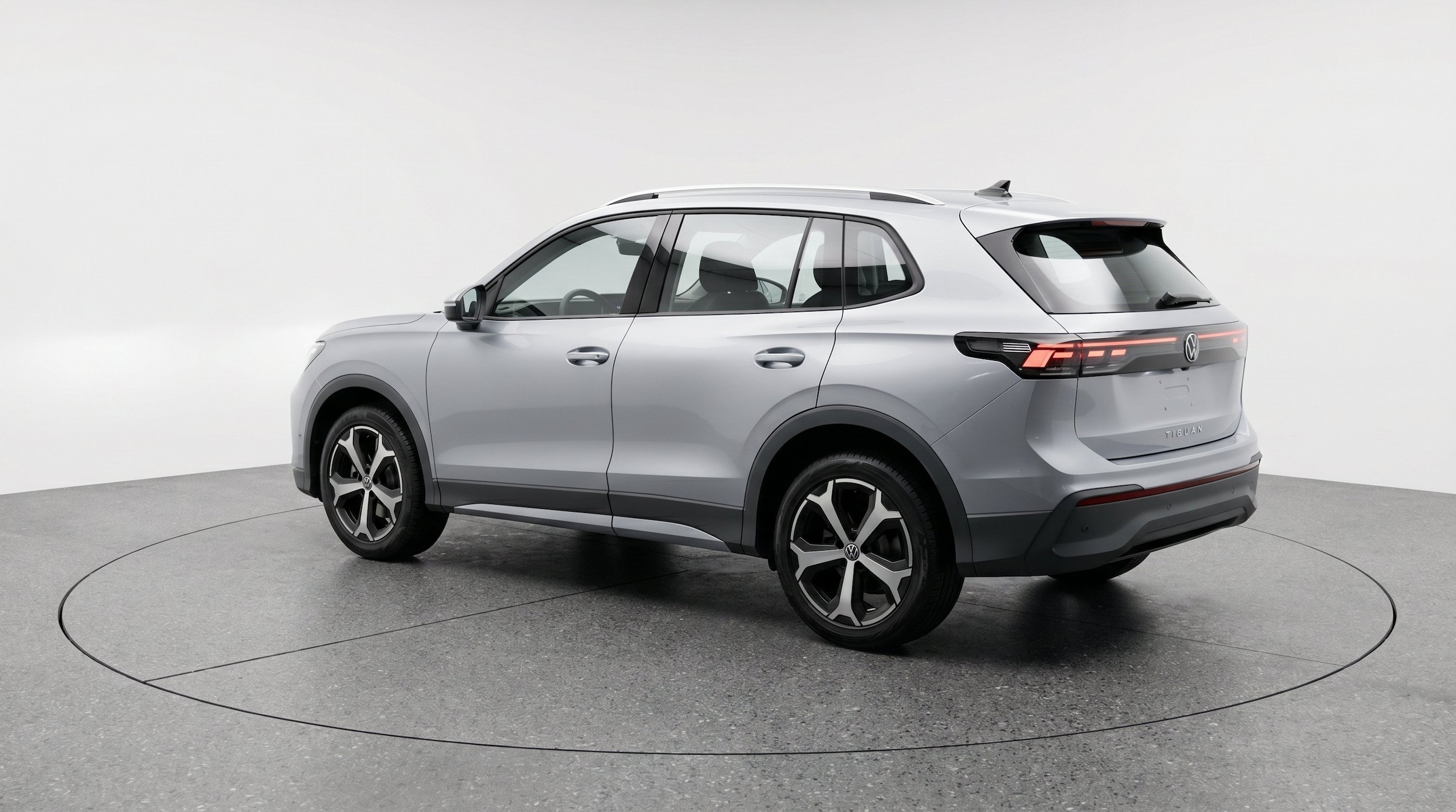 Thumbnail: 2026 Volkswagen Tiguan - 5