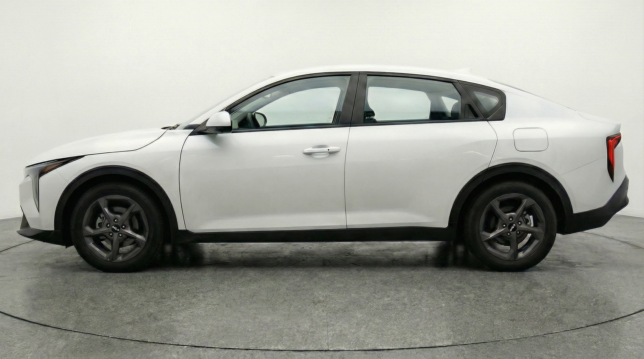 Thumbnail: 2025 Kia K4 - 3