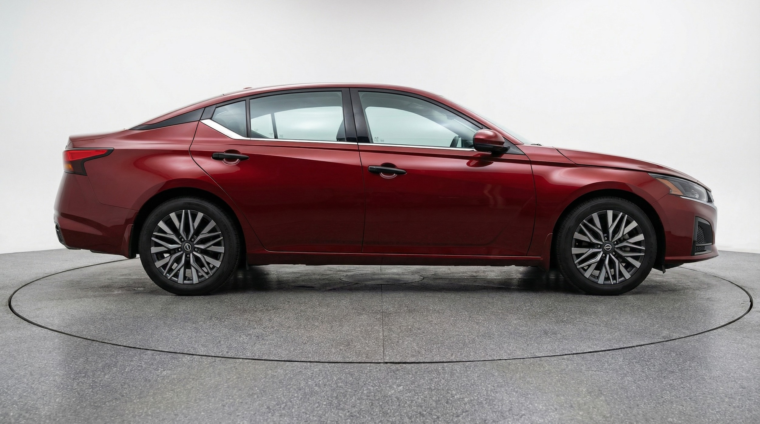 Thumbnail: 2025 Nissan Altima - 8