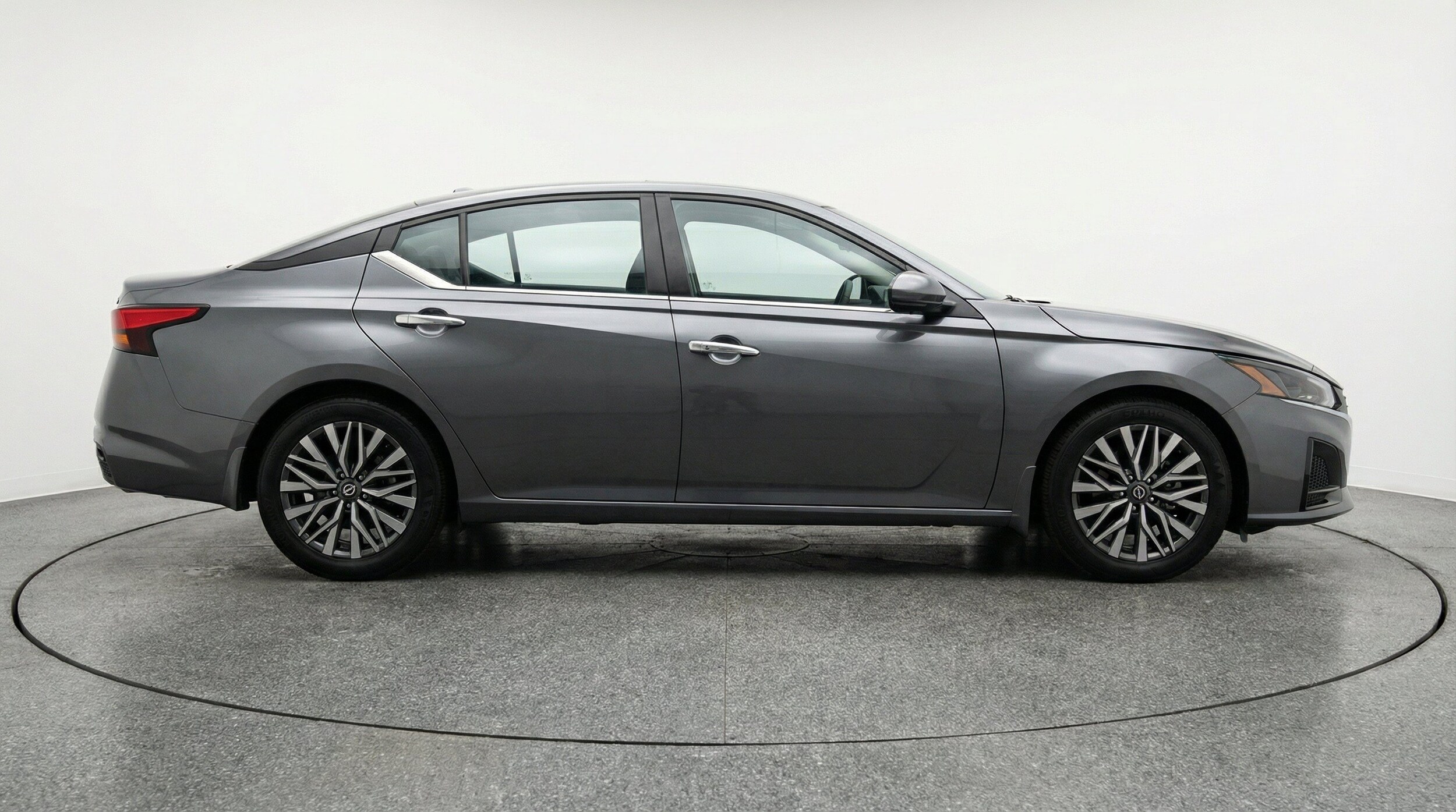 Thumbnail: 2025 Nissan Altima - 9