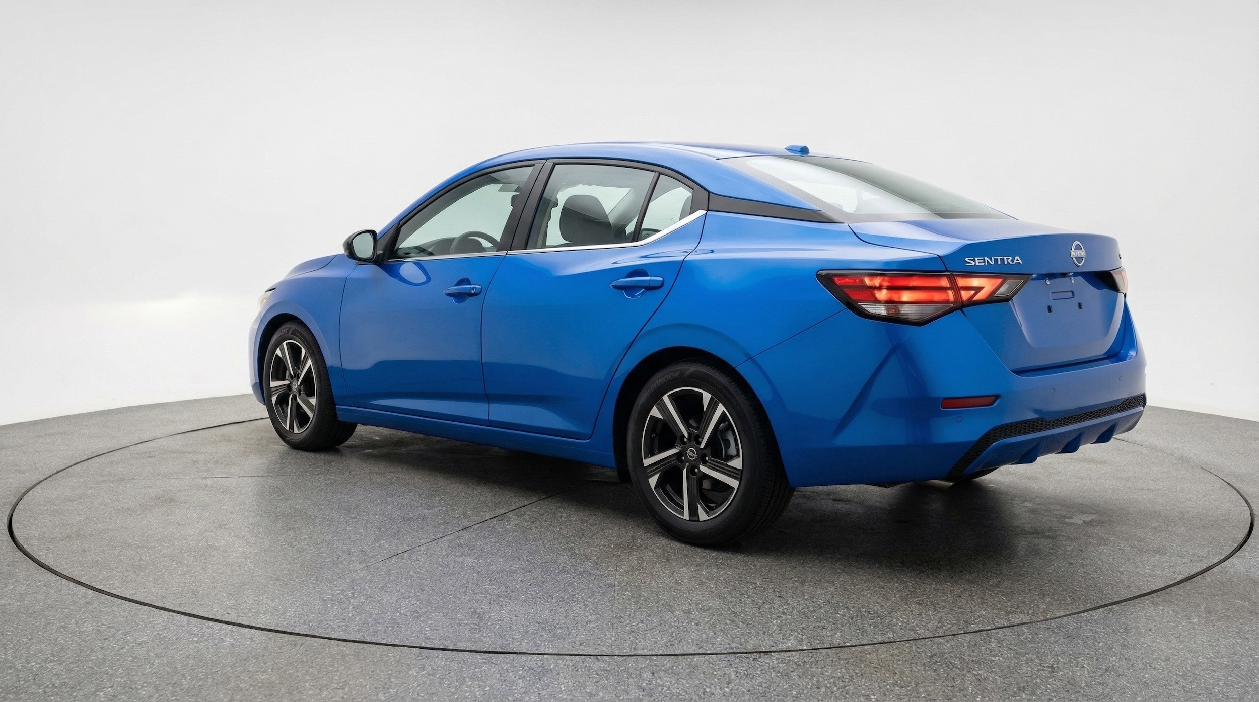 Thumbnail: 2025 Nissan Sentra - 5