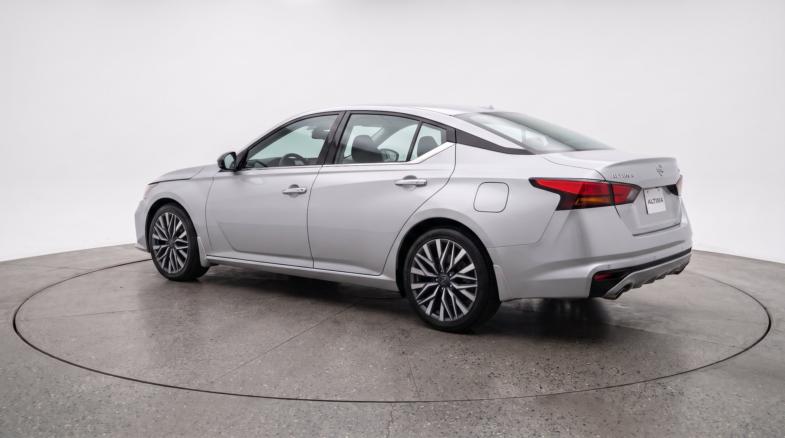 Thumbnail: 2025 Nissan Altima - 5