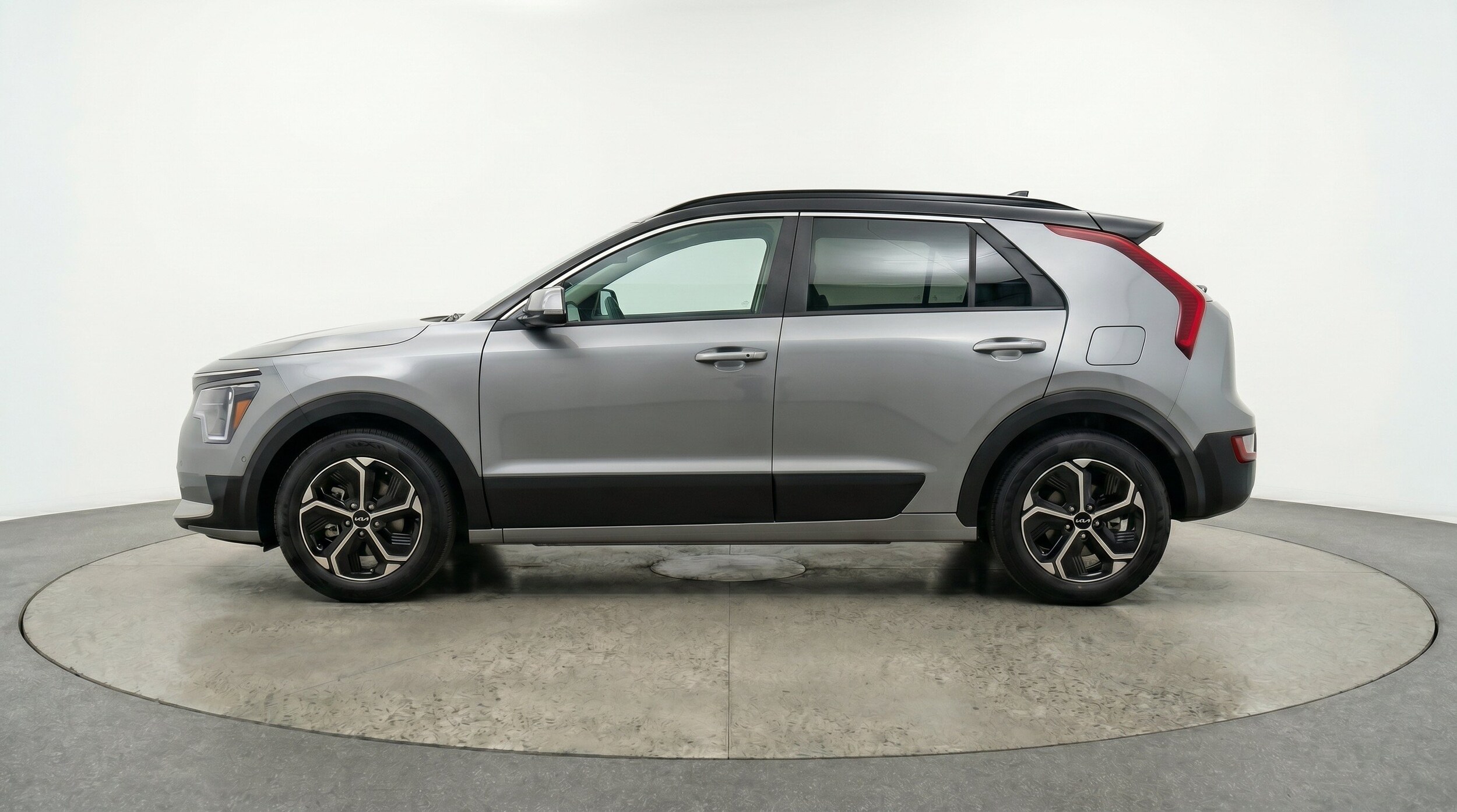 Thumbnail: 2026 Kia Niro - 3