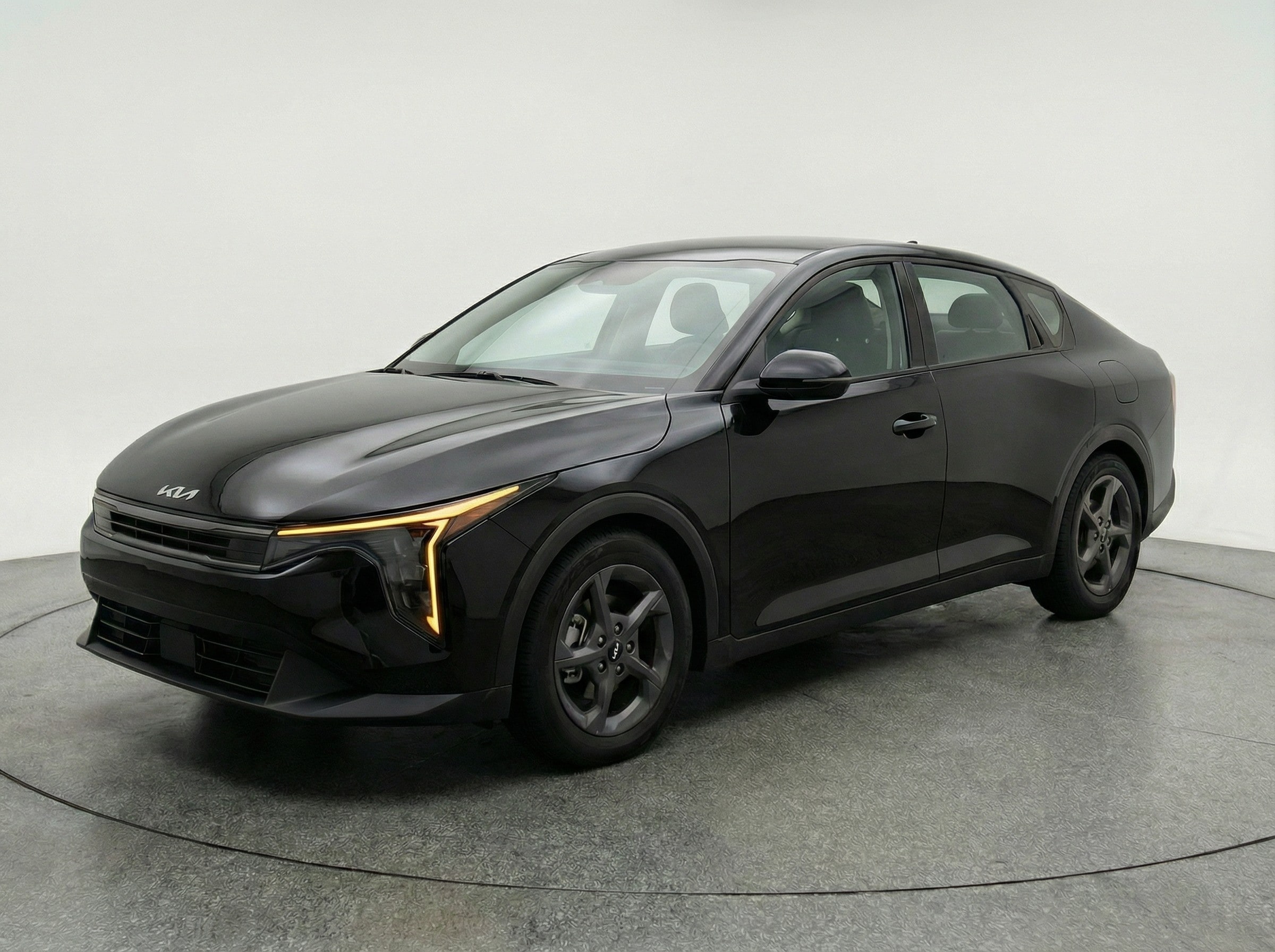 Thumbnail: 2025 Kia K4 - 3