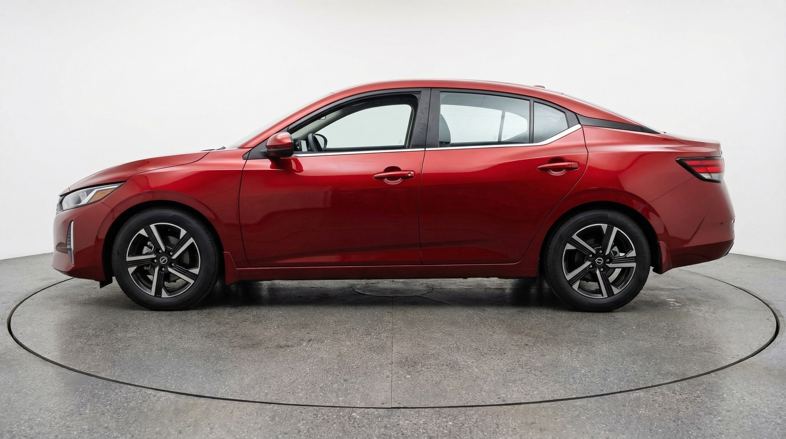 Thumbnail: 2025 Nissan Sentra - 3