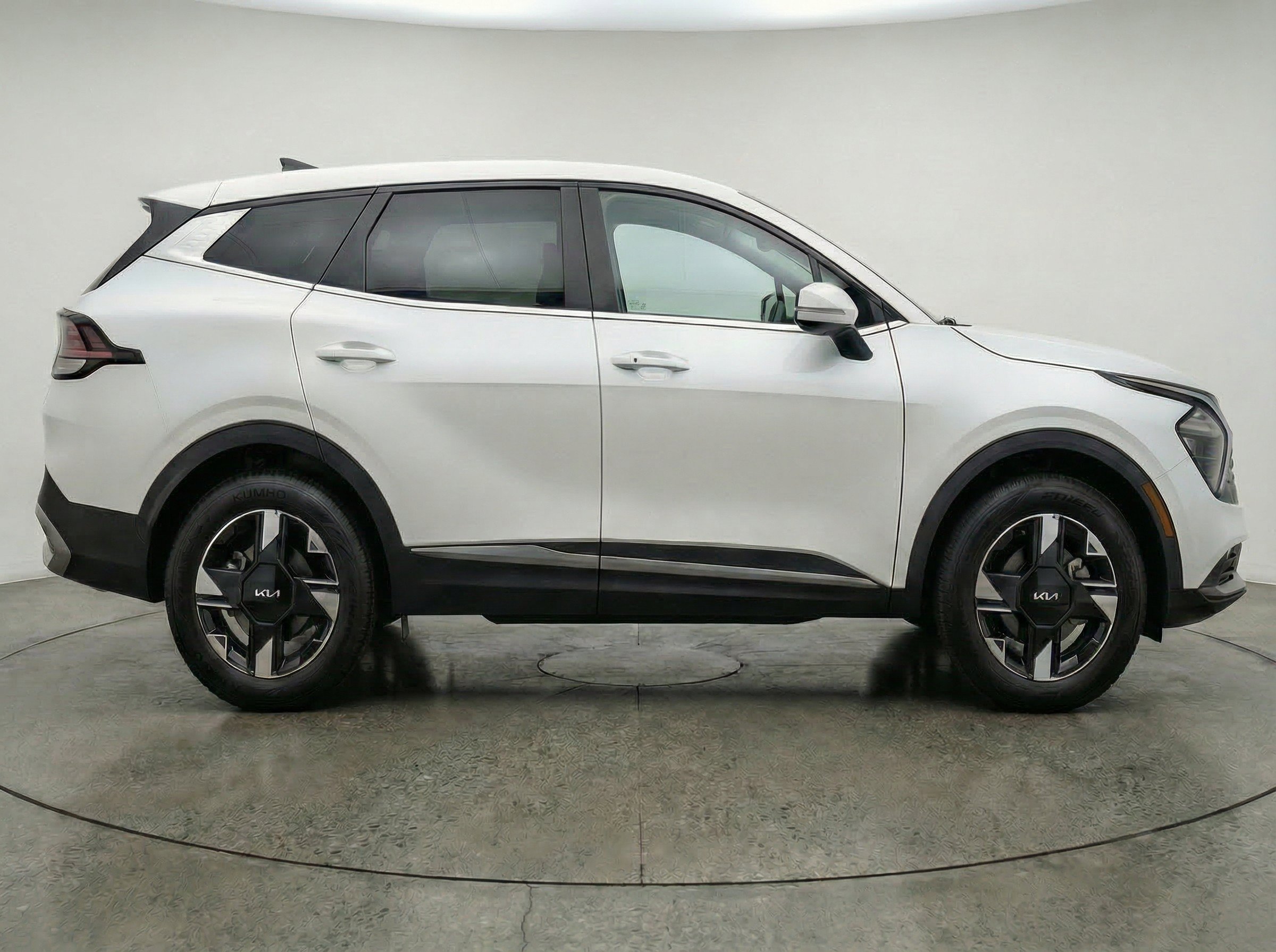 Thumbnail: 2026 Kia Sportage - 9