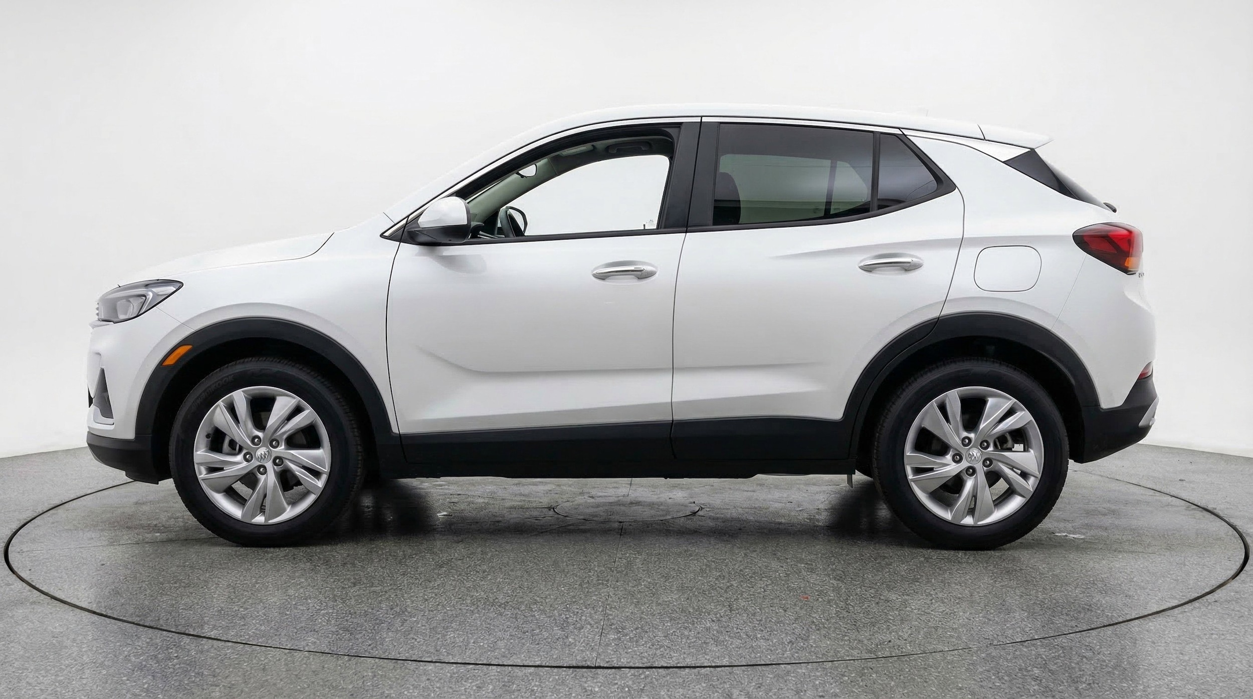 Thumbnail: 2025 Buick Encore GX - 3